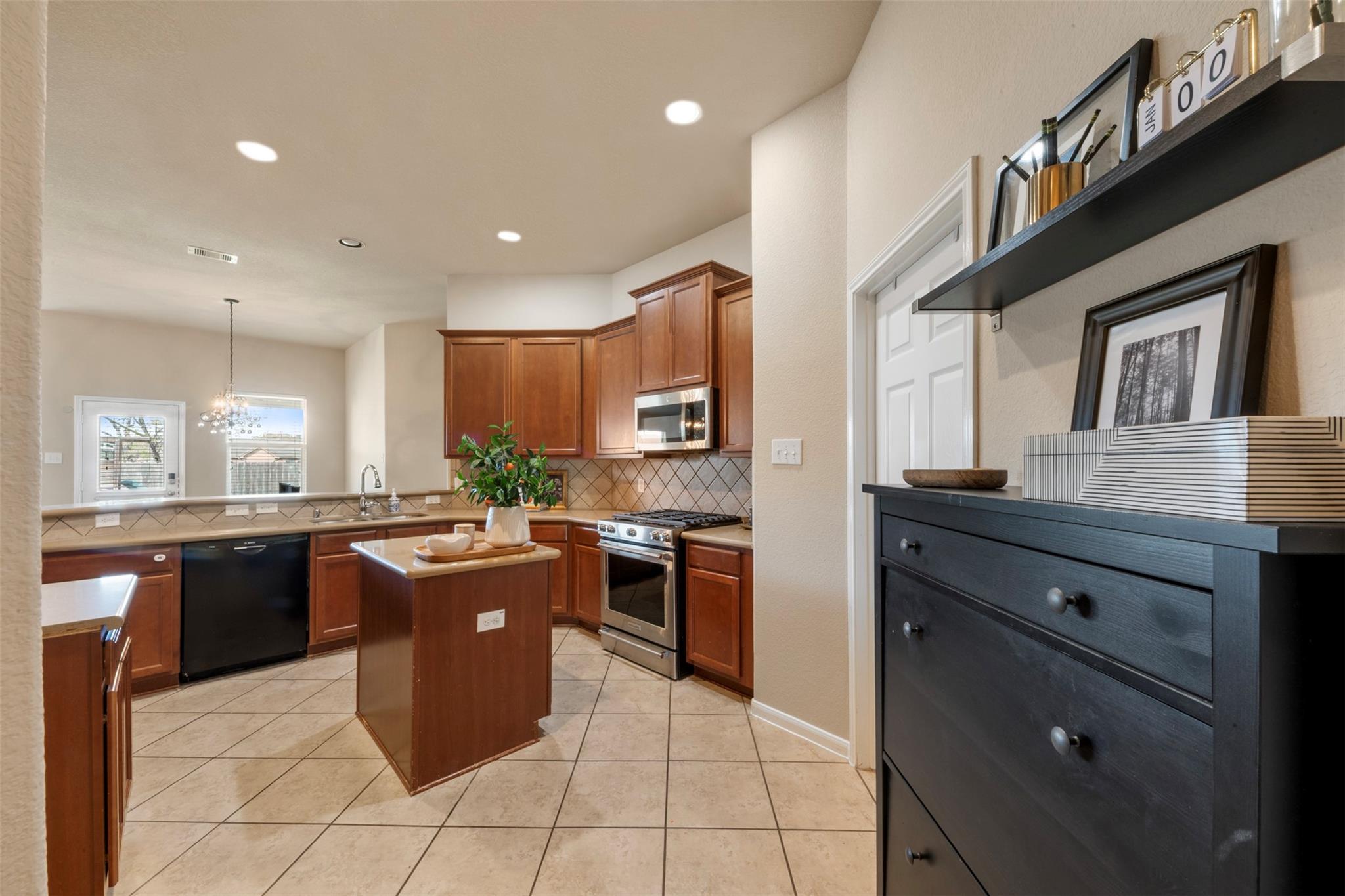 15330 Lady Shery Lane