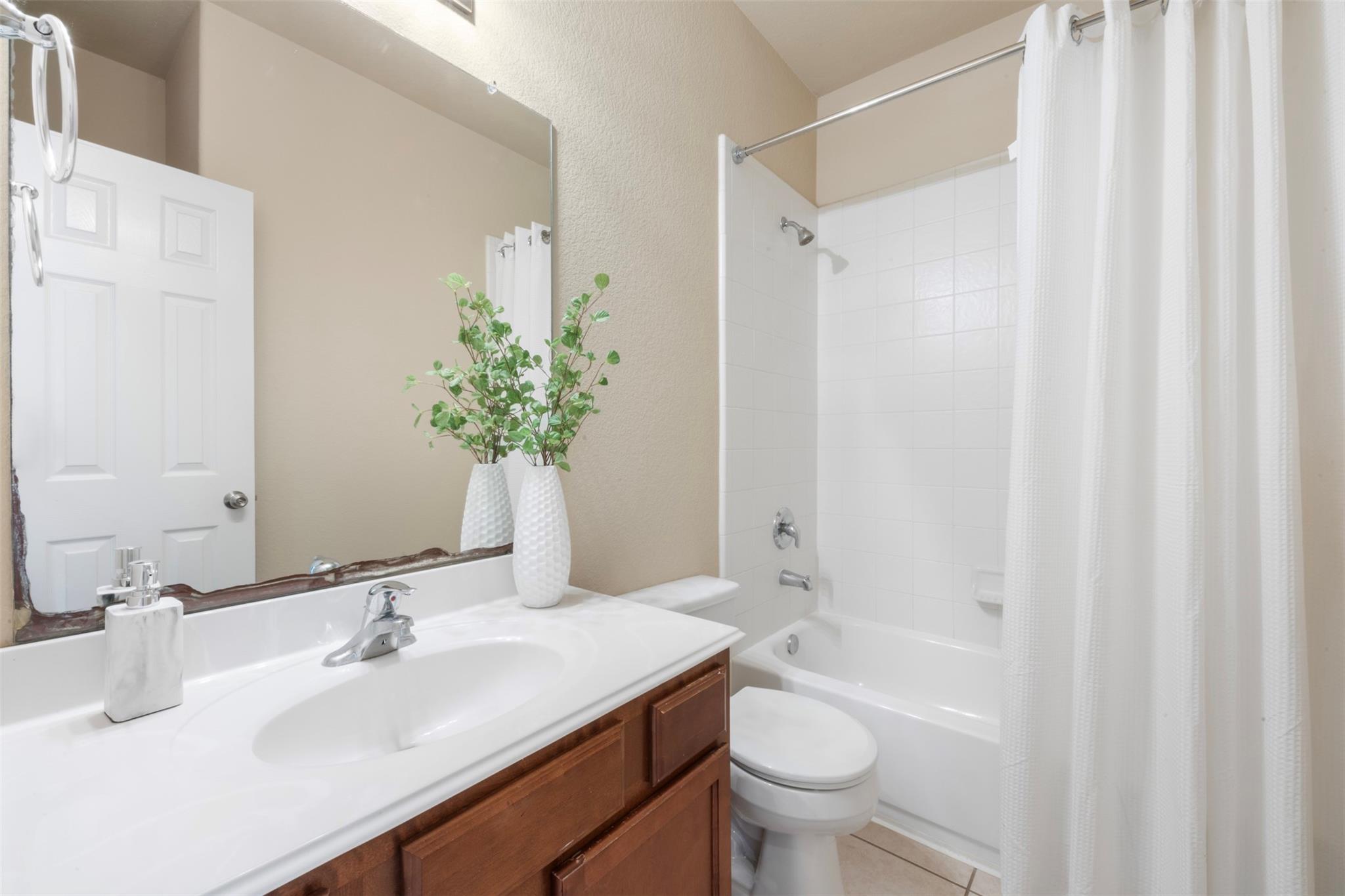 15330 Lady Shery Lane