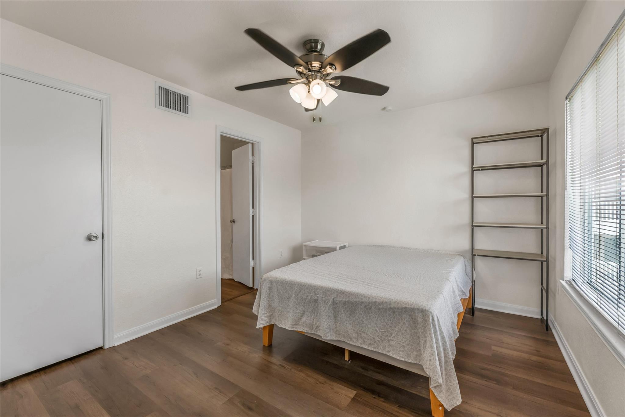 527 Southwest Parkway # 303