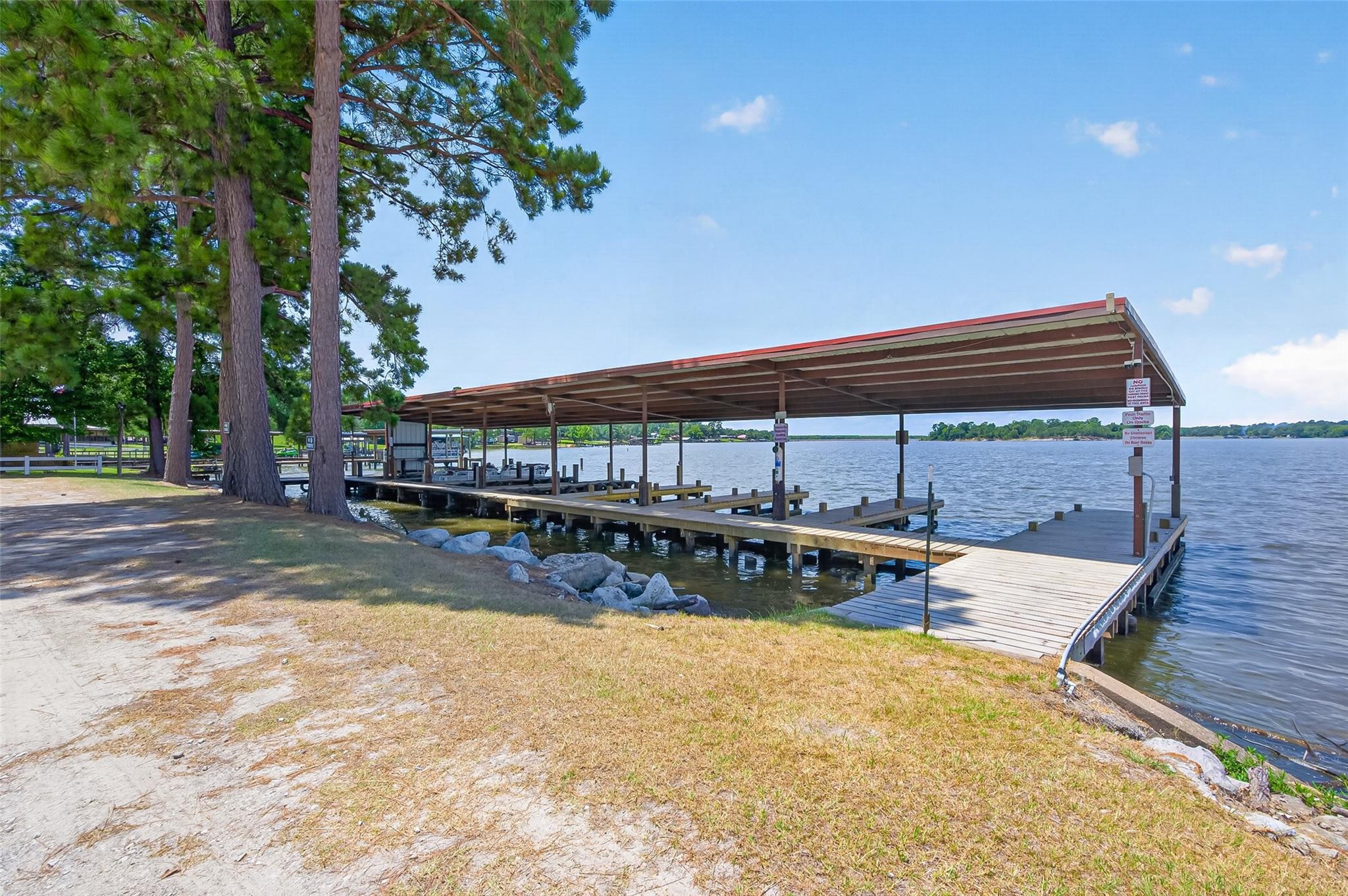 180 Holly Trail