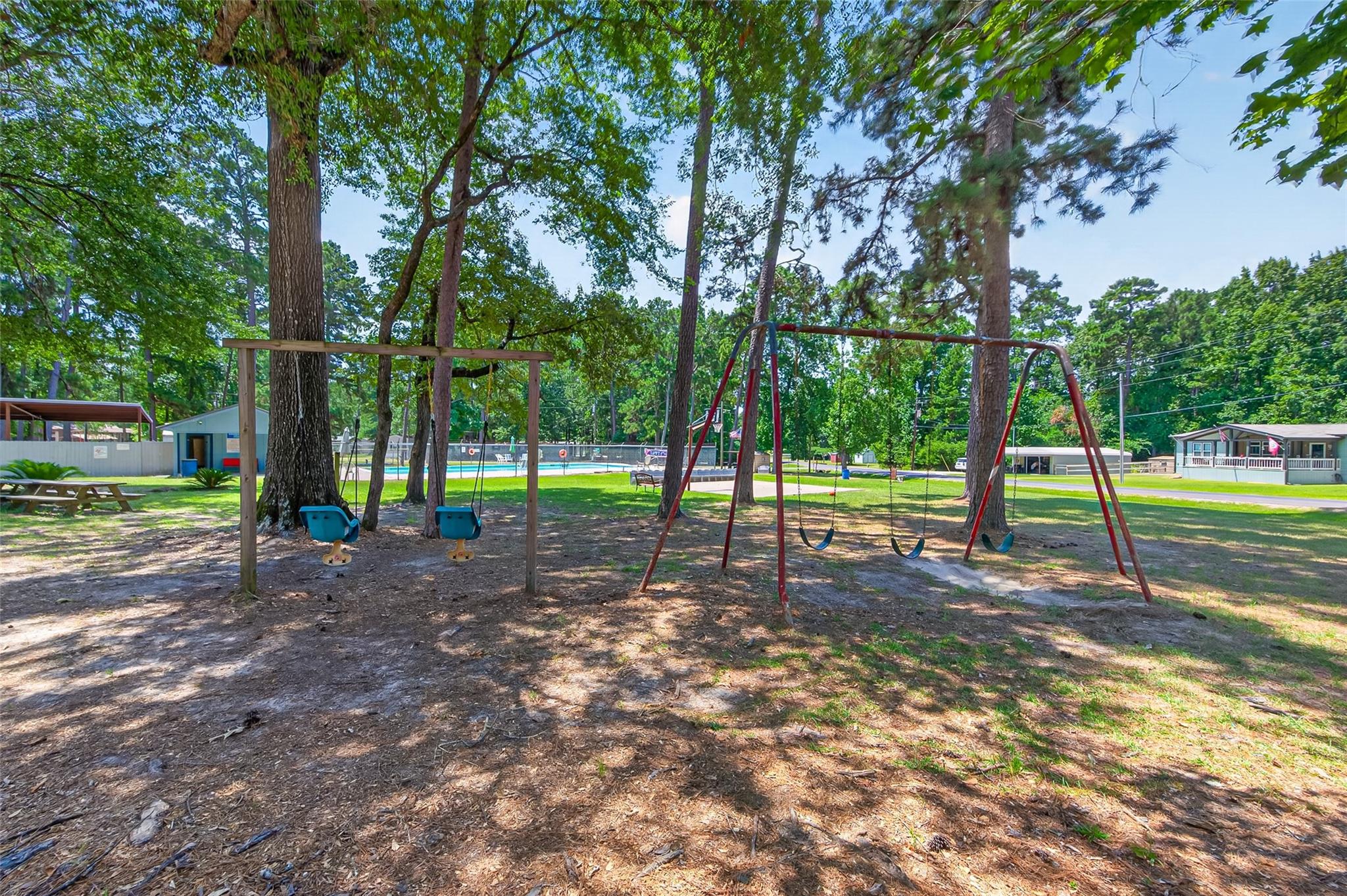 180 Holly Trail