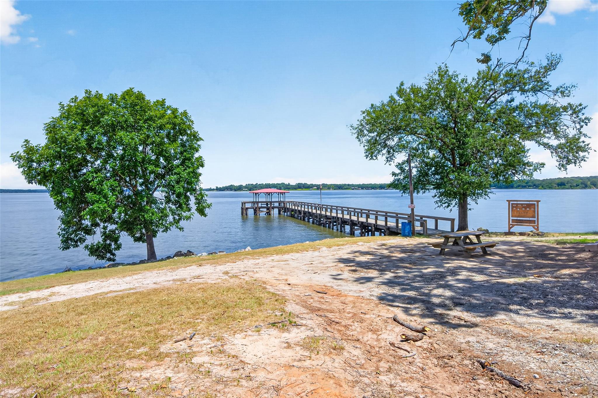 180 Holly Trail