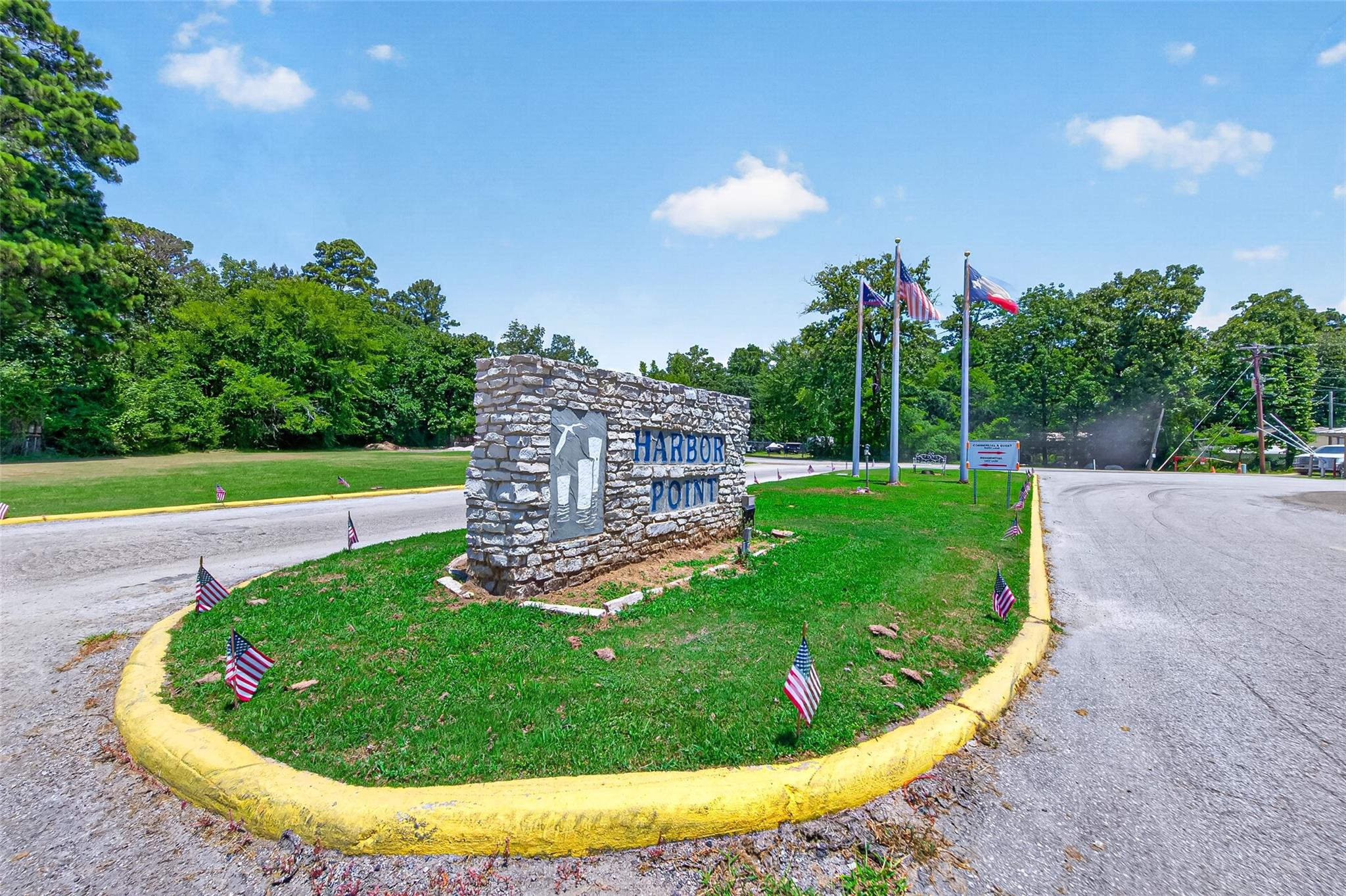 180 Holly Trail