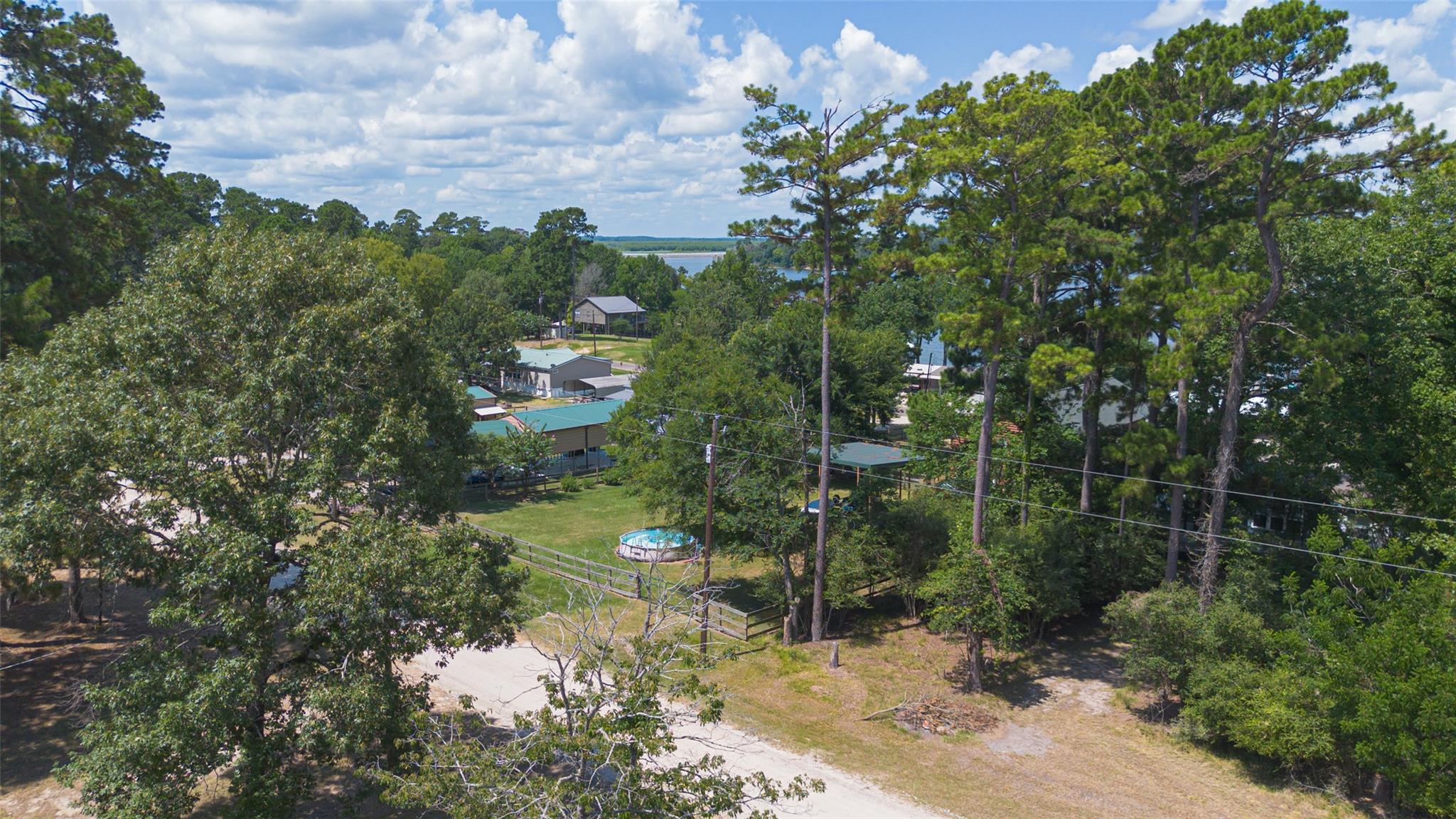 180 Holly Trail