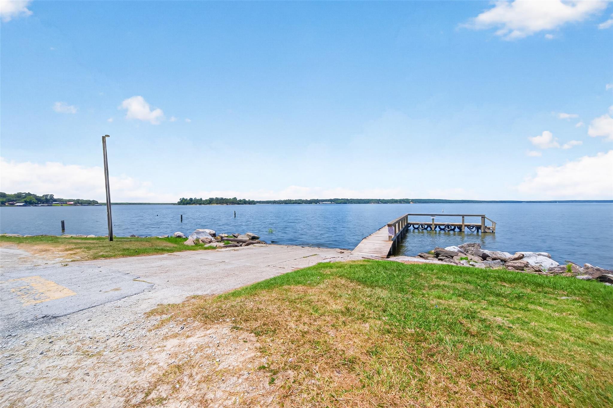 180 Holly Trail