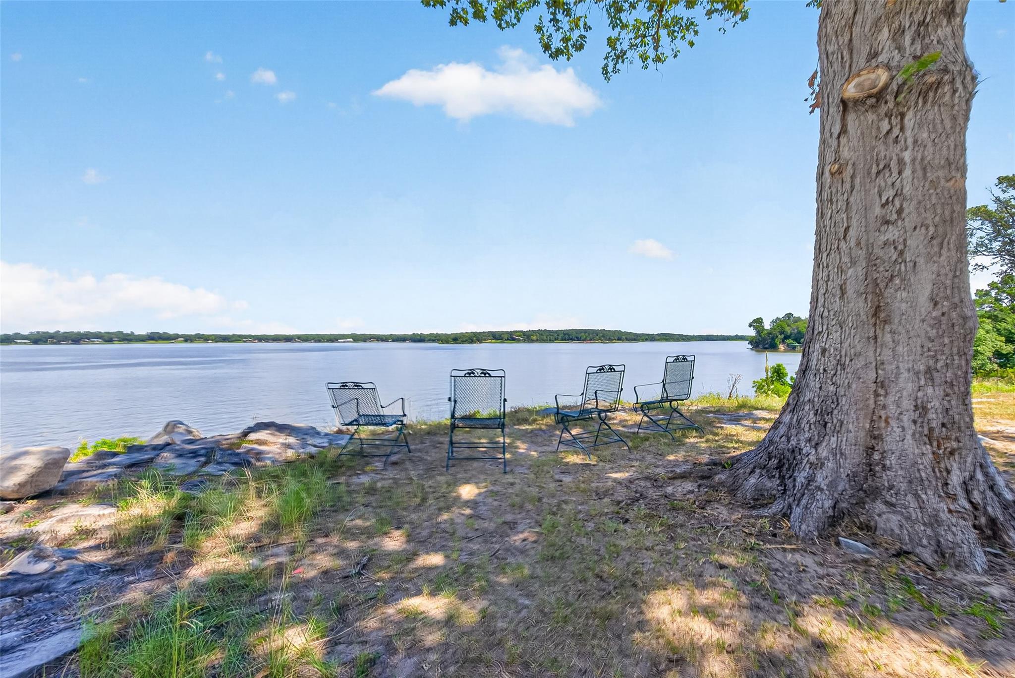 180 Holly Trail