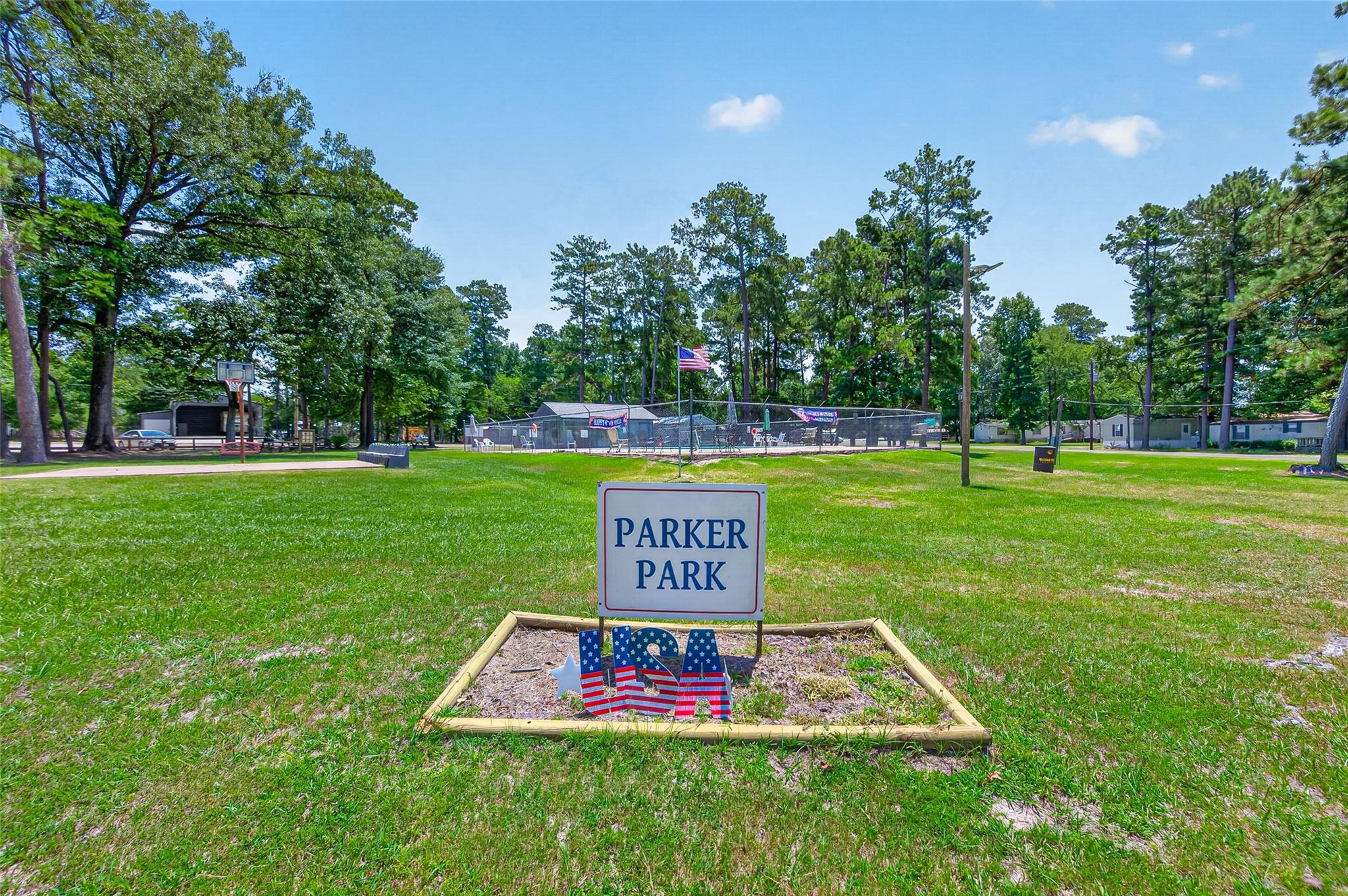 180 Holly Trail