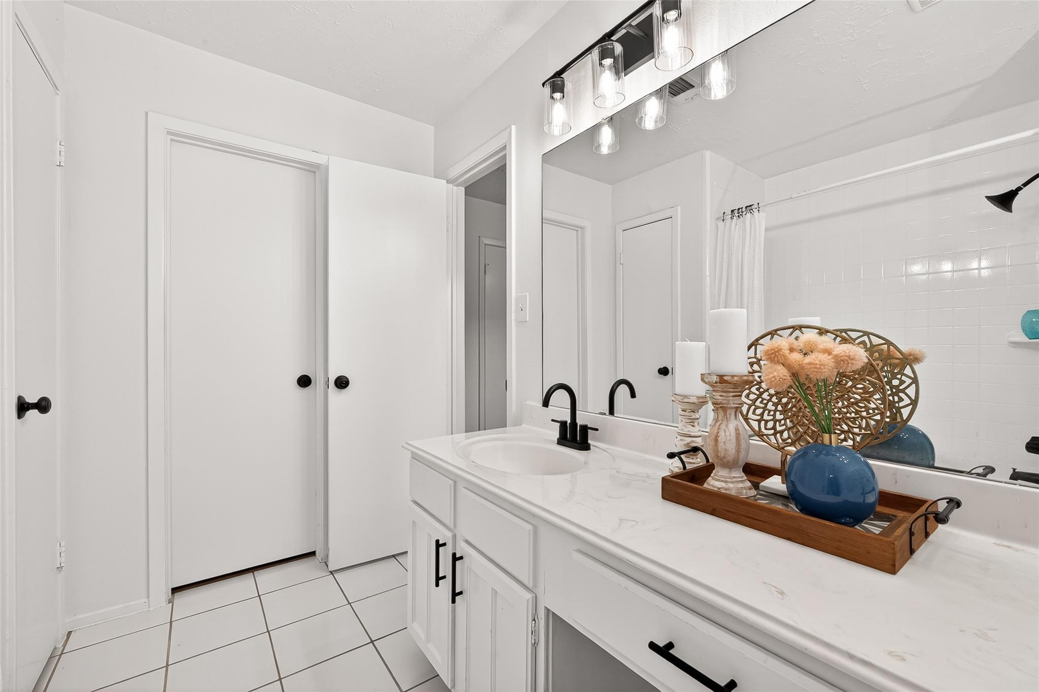 13515 Splintered Oak Drive
