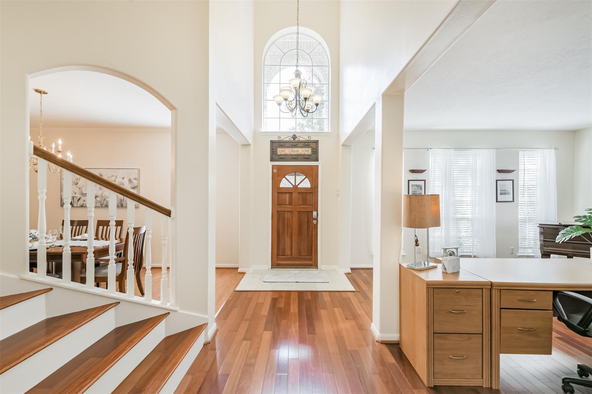 9206 Memorial Hills Drive