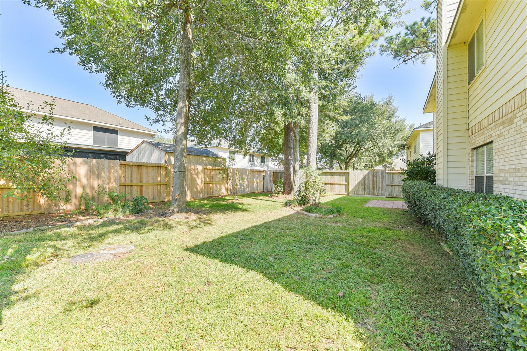 9206 Memorial Hills Drive