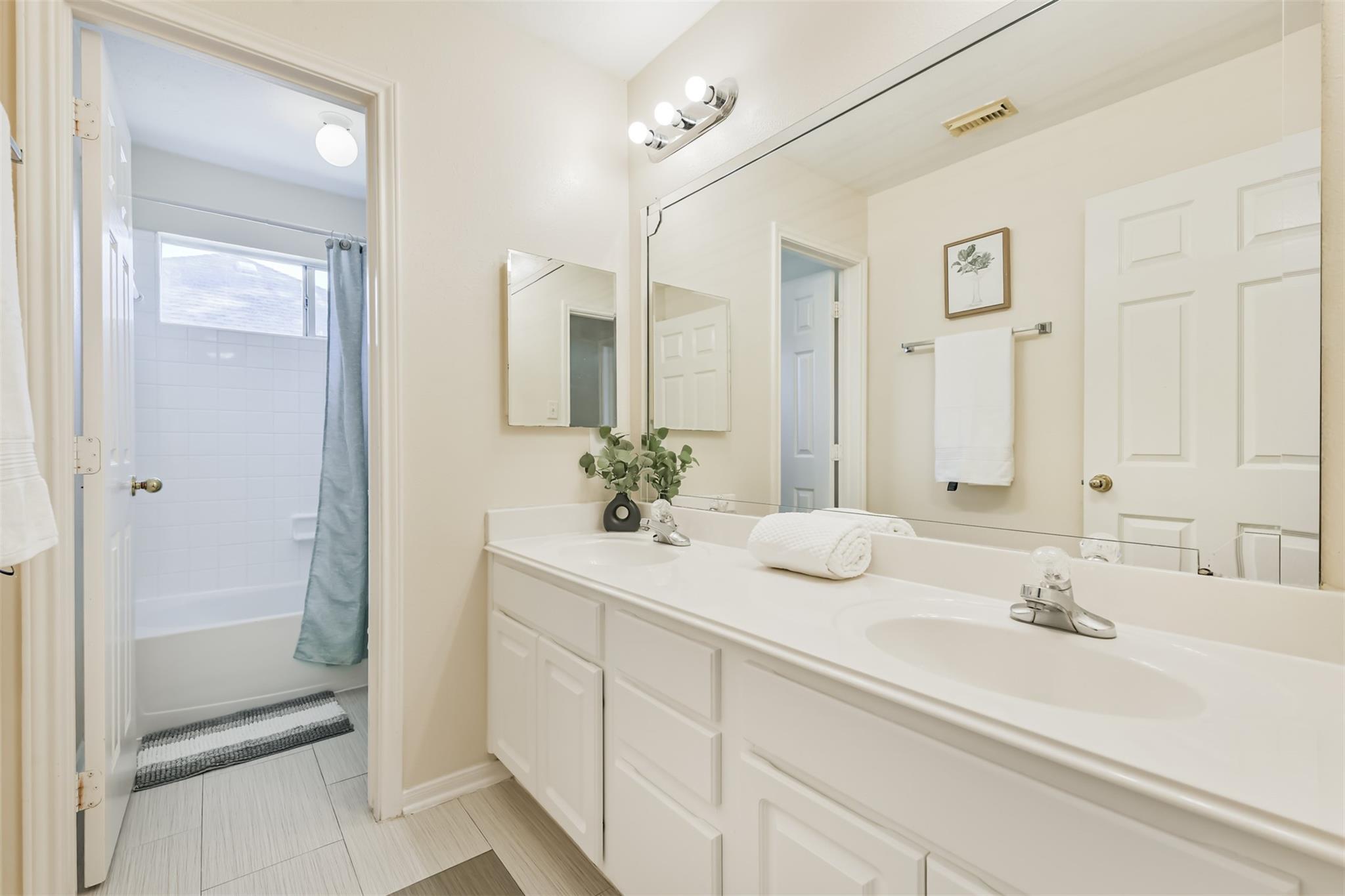 9206 Memorial Hills Drive