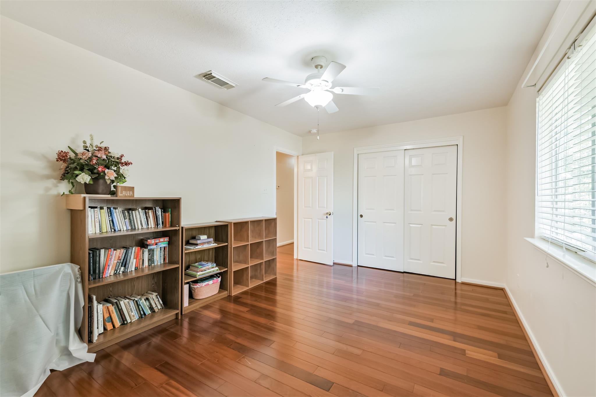 9206 Memorial Hills Drive