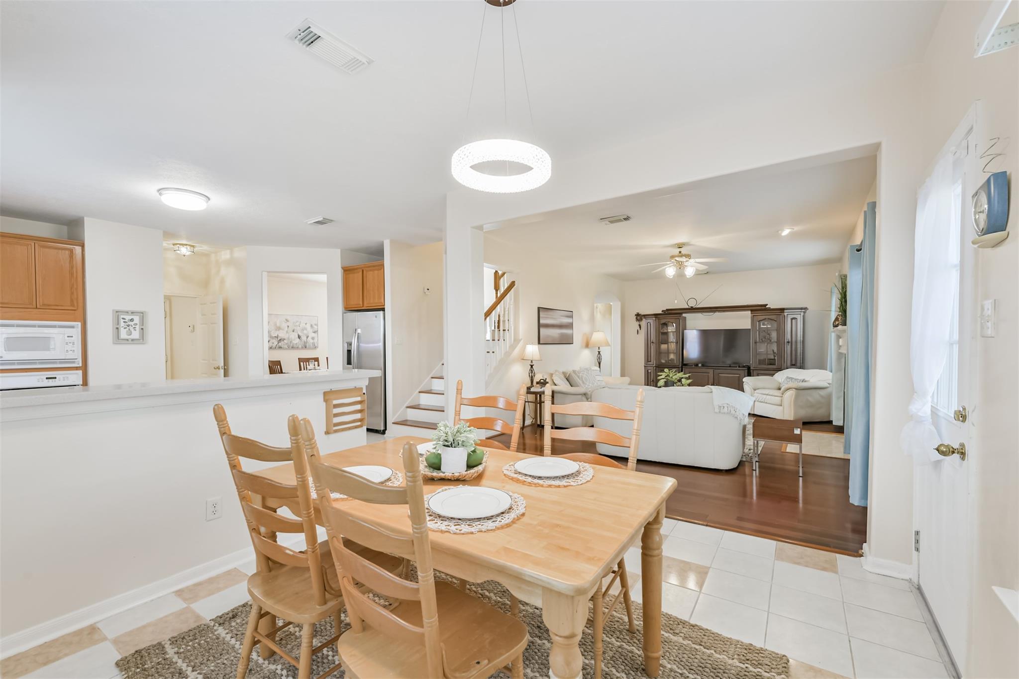 9206 Memorial Hills Drive