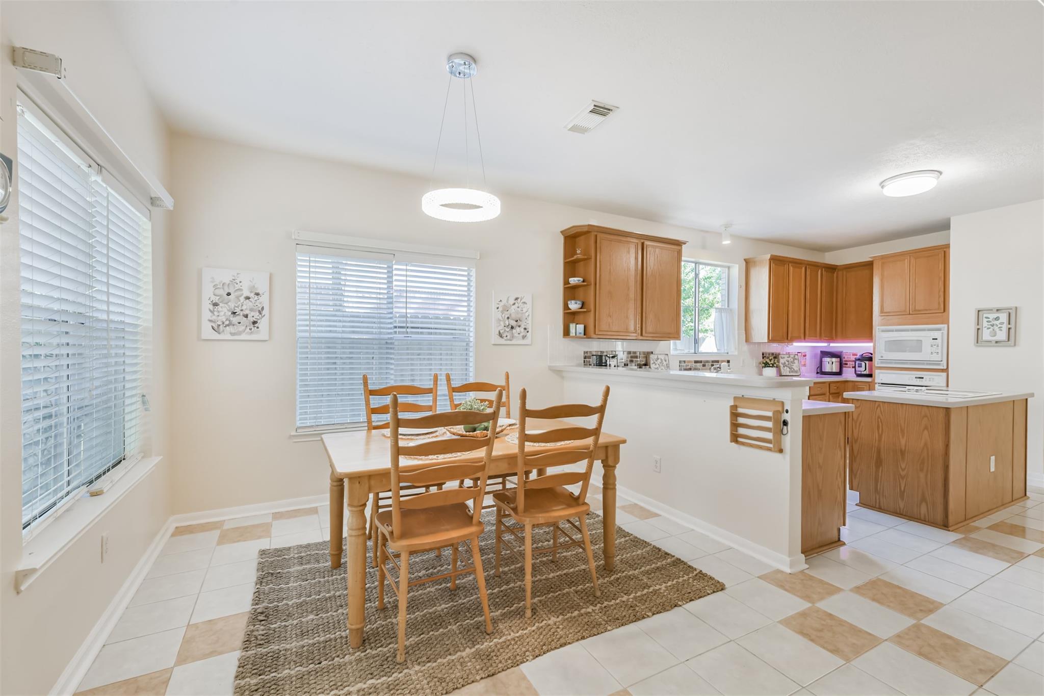 9206 Memorial Hills Drive