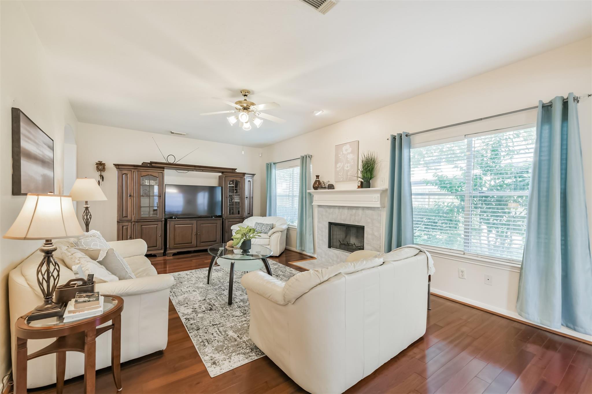 9206 Memorial Hills Drive