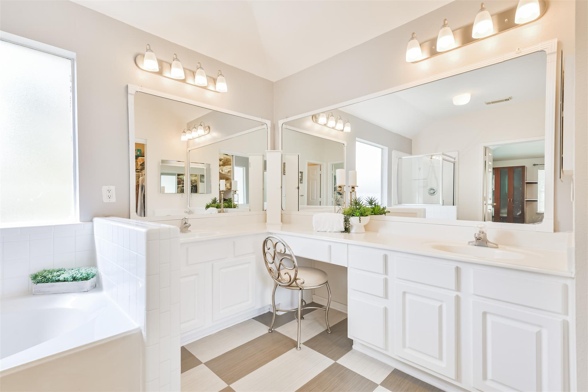 9206 Memorial Hills Drive