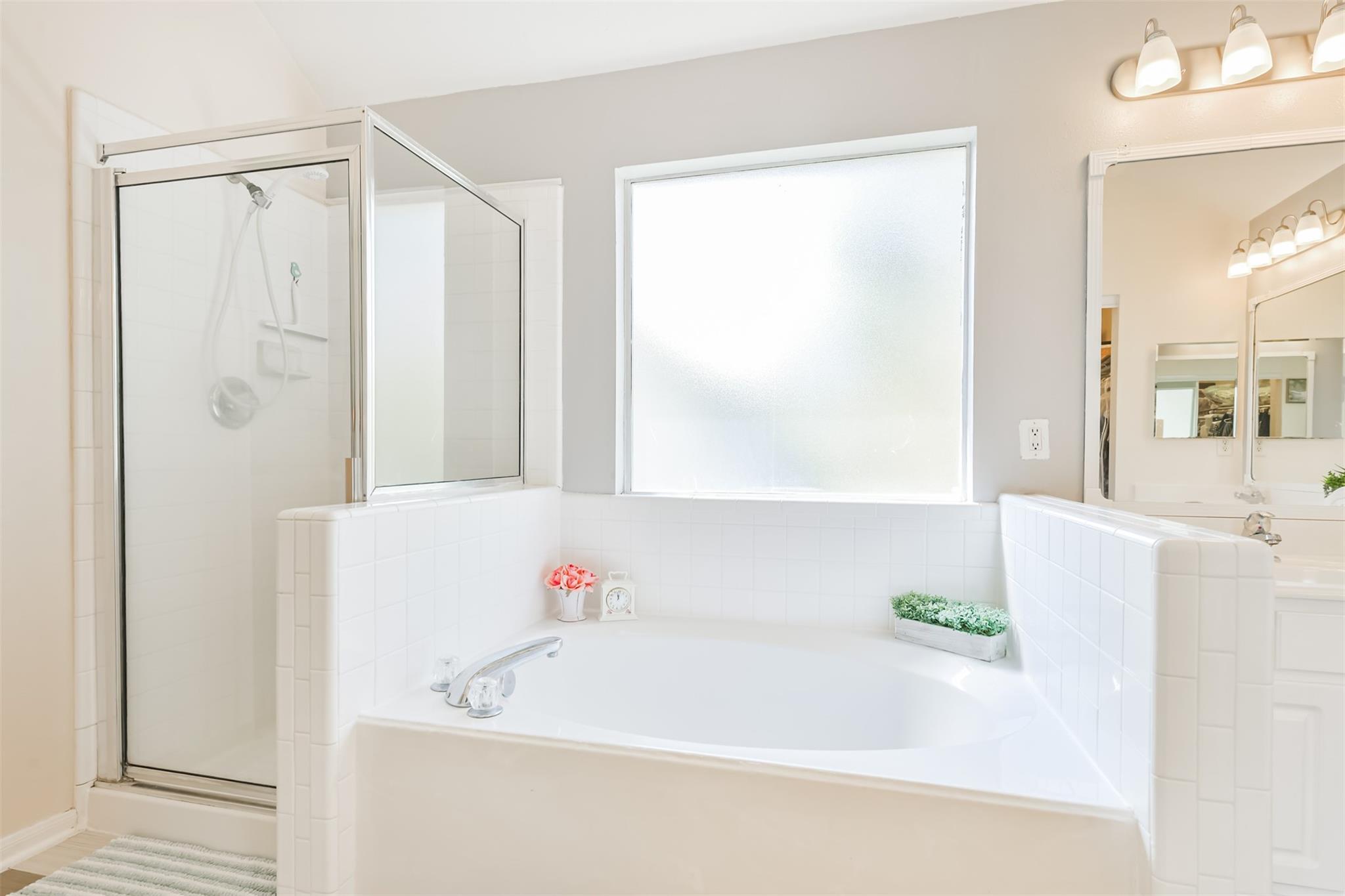 9206 Memorial Hills Drive