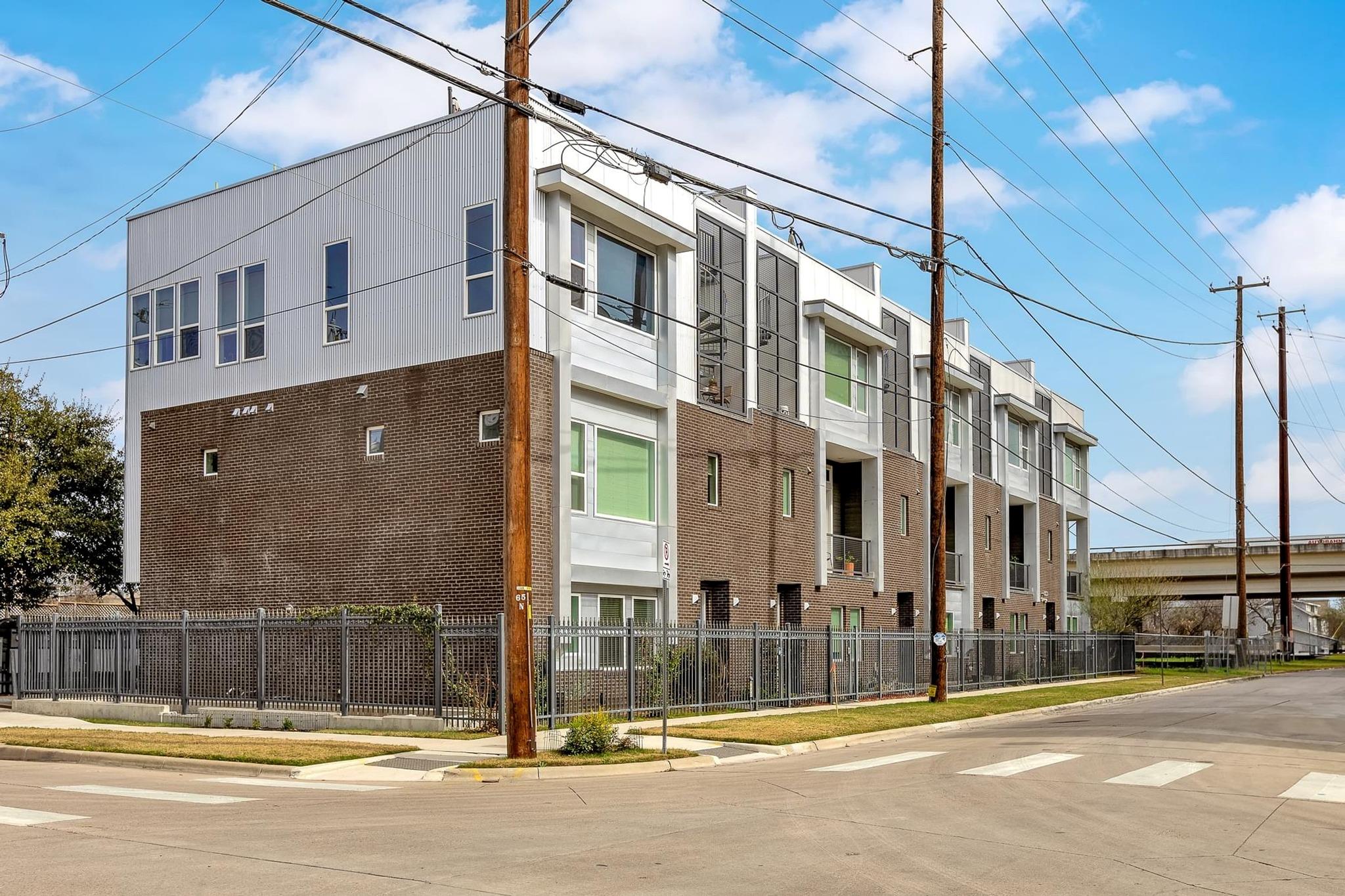1008 Concordia Ave