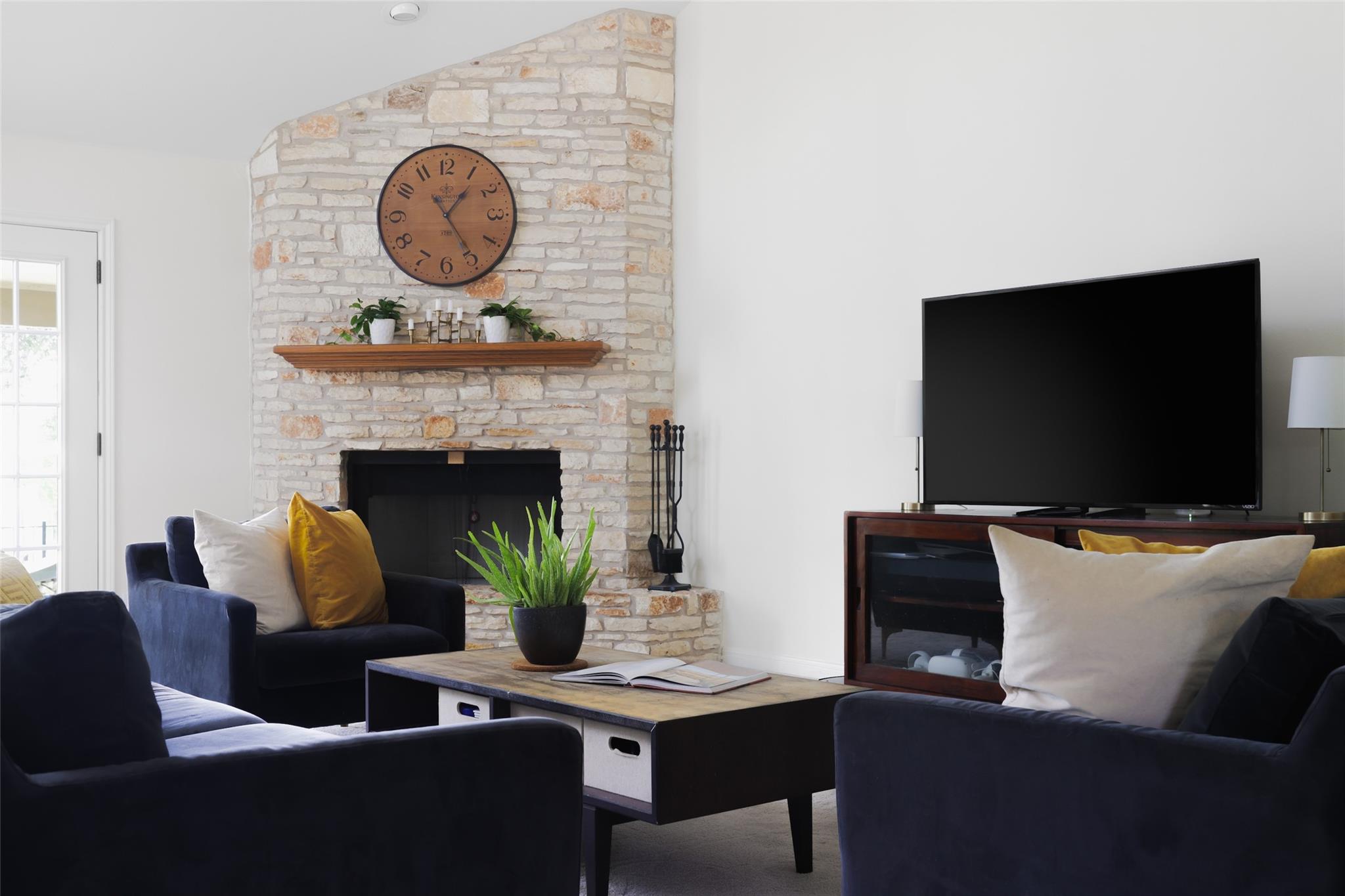 12227 NW Tanglewild DR