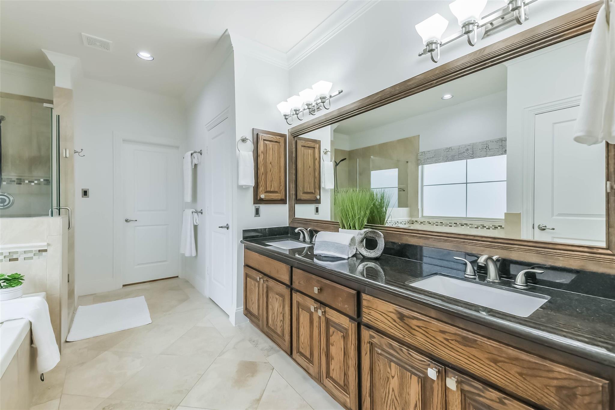 1416 W 21st Street