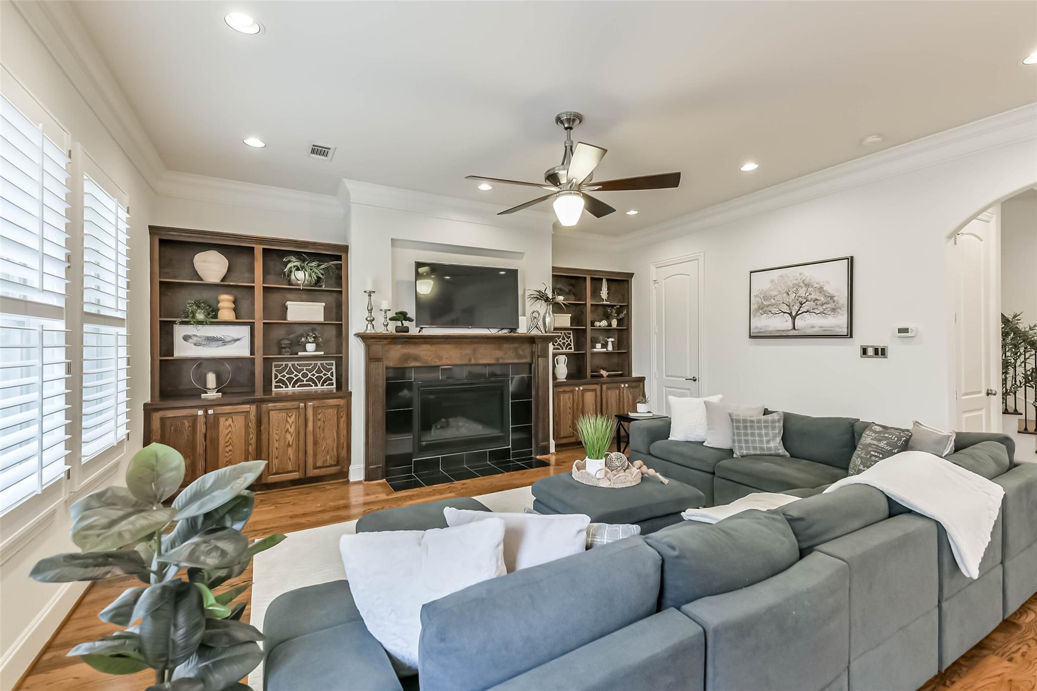 1416 W 21st Street