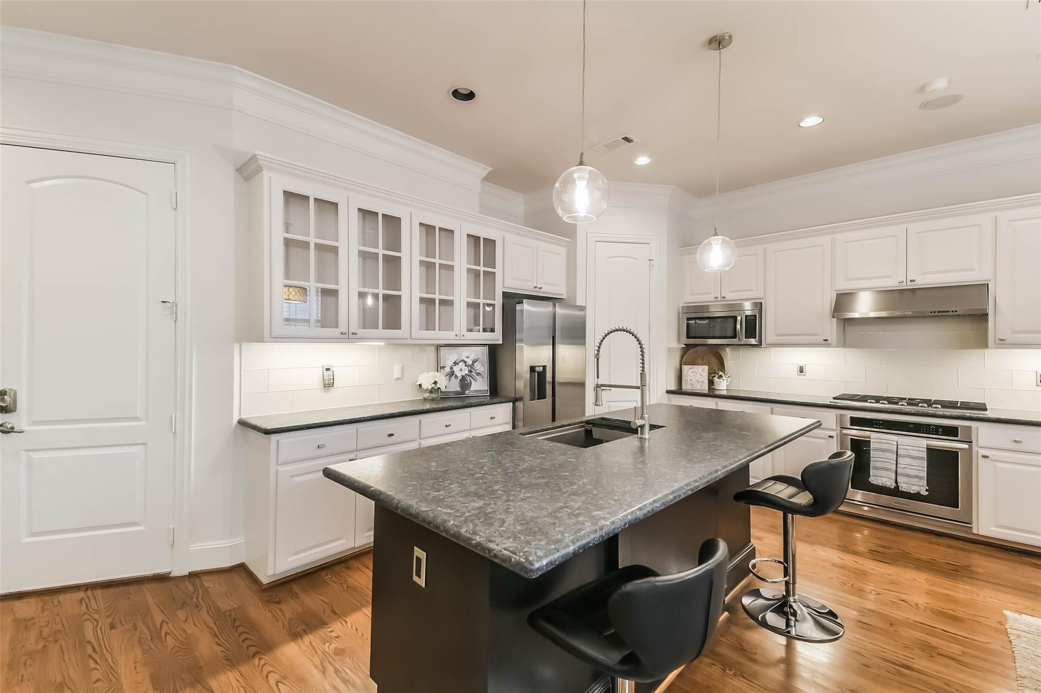 1416 W 21st Street