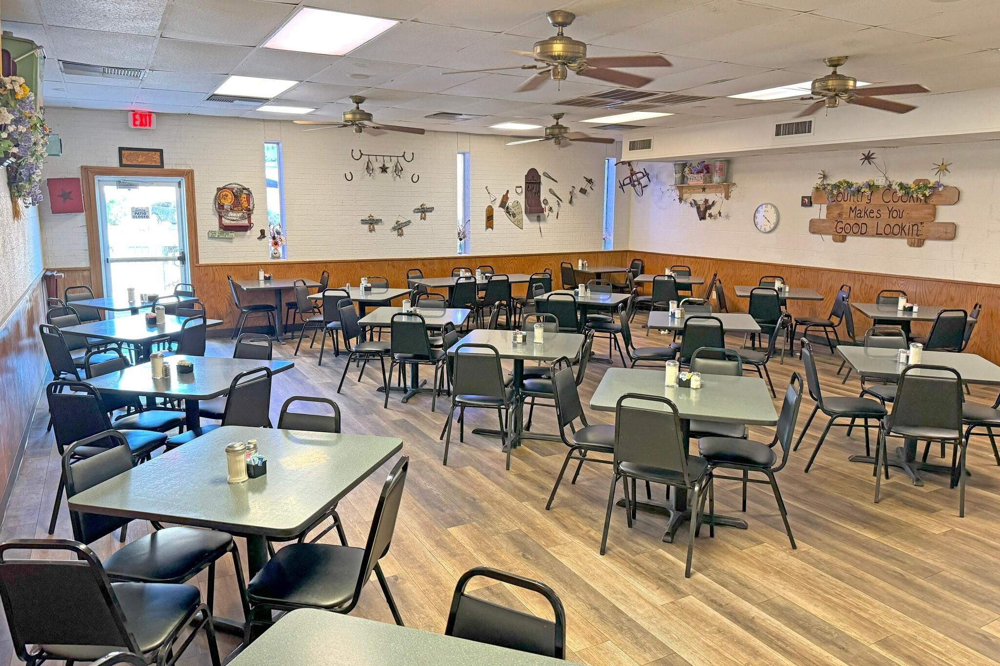 1403 N Navarro Street