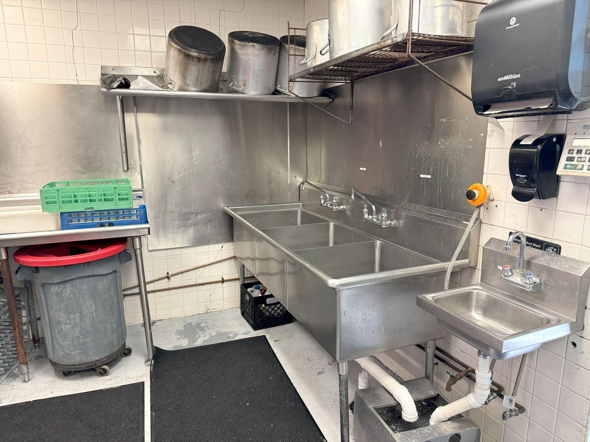 1403 N Navarro Street