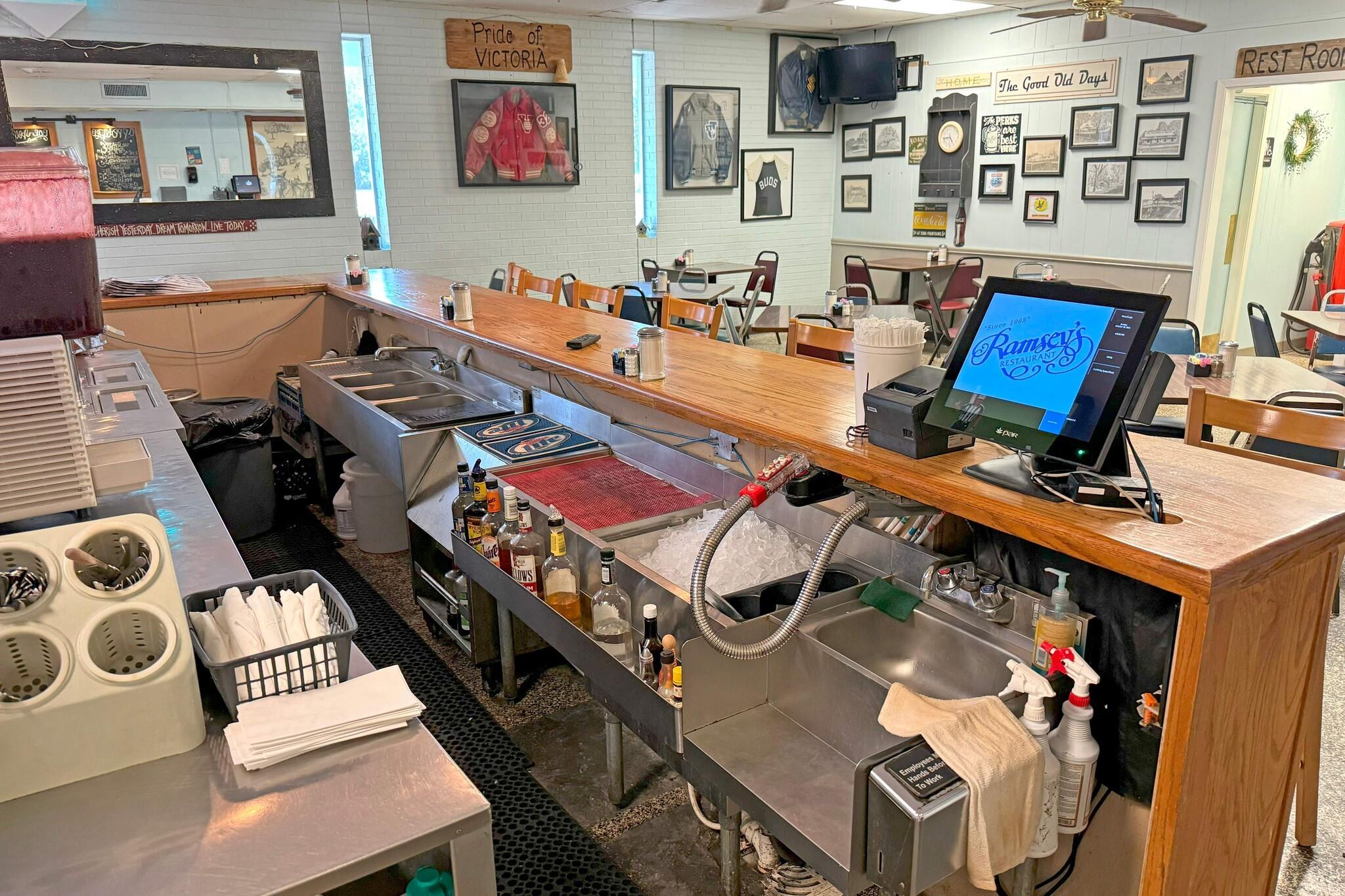 1403 N Navarro Street