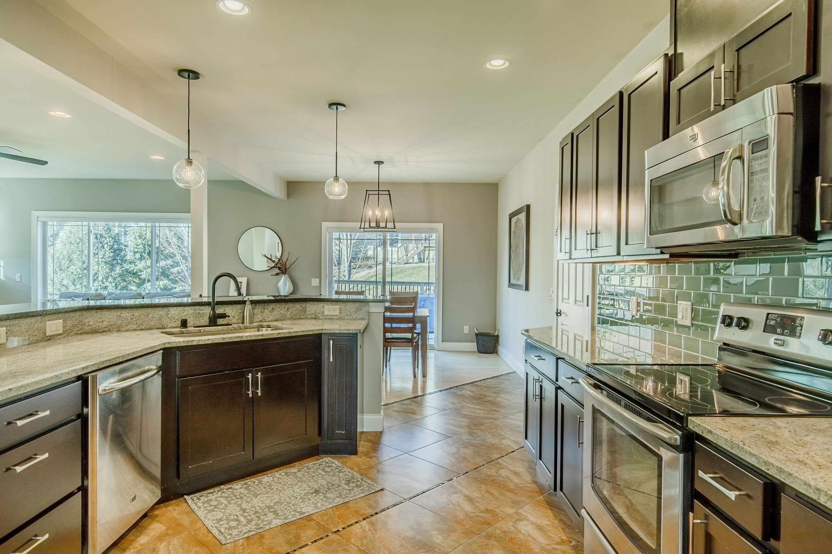 1706 LEGACY Lane