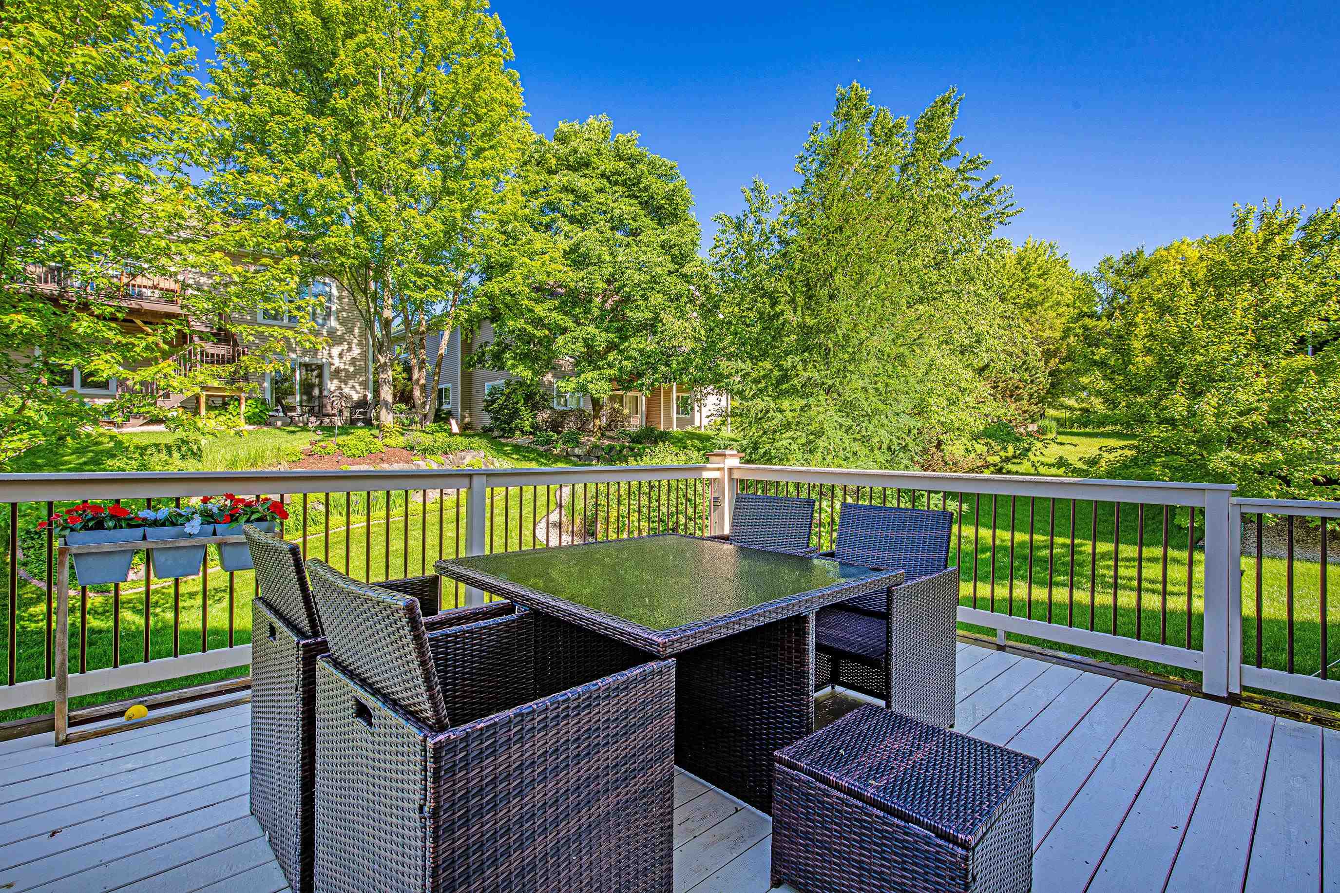 1706 LEGACY Lane