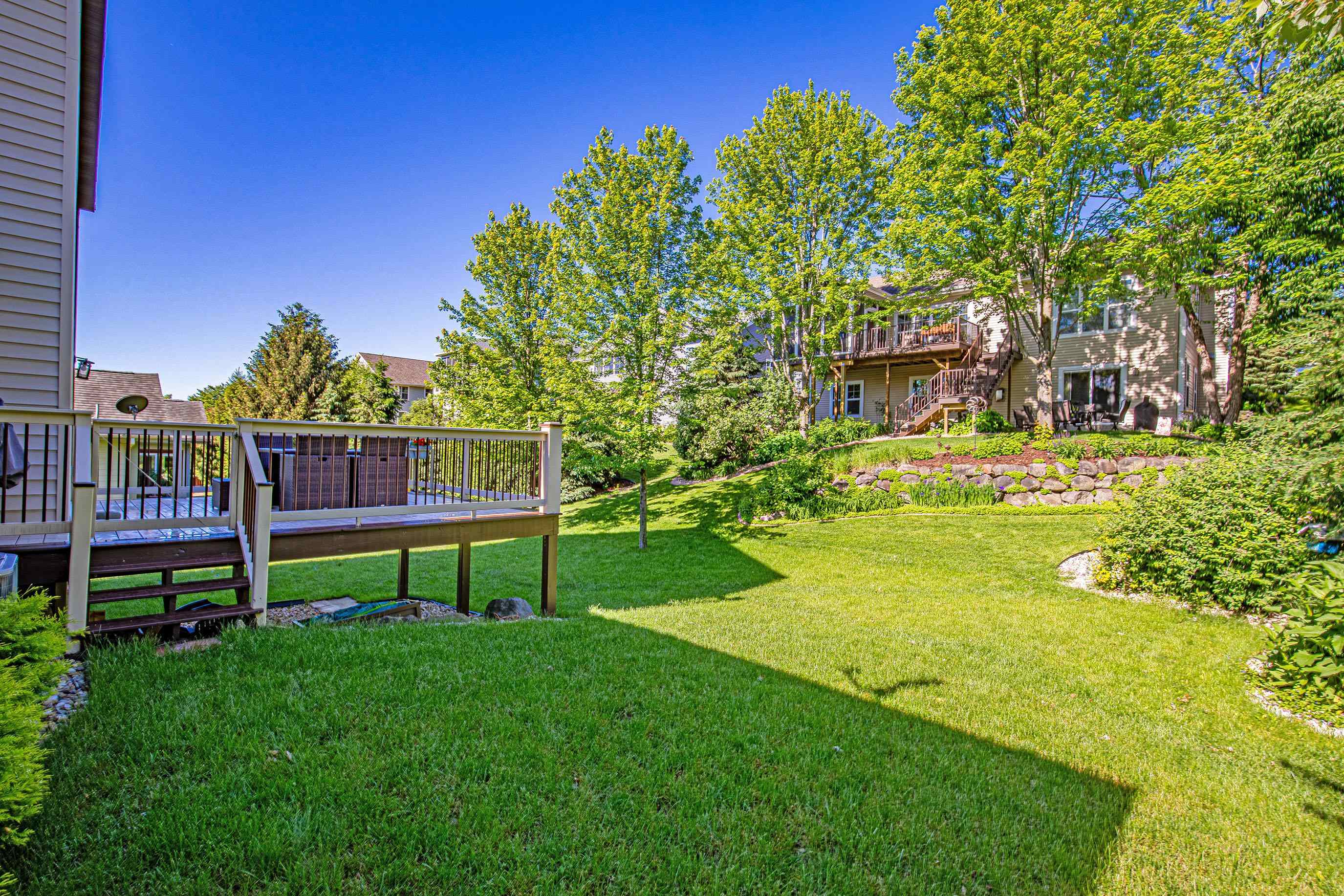 1706 LEGACY Lane