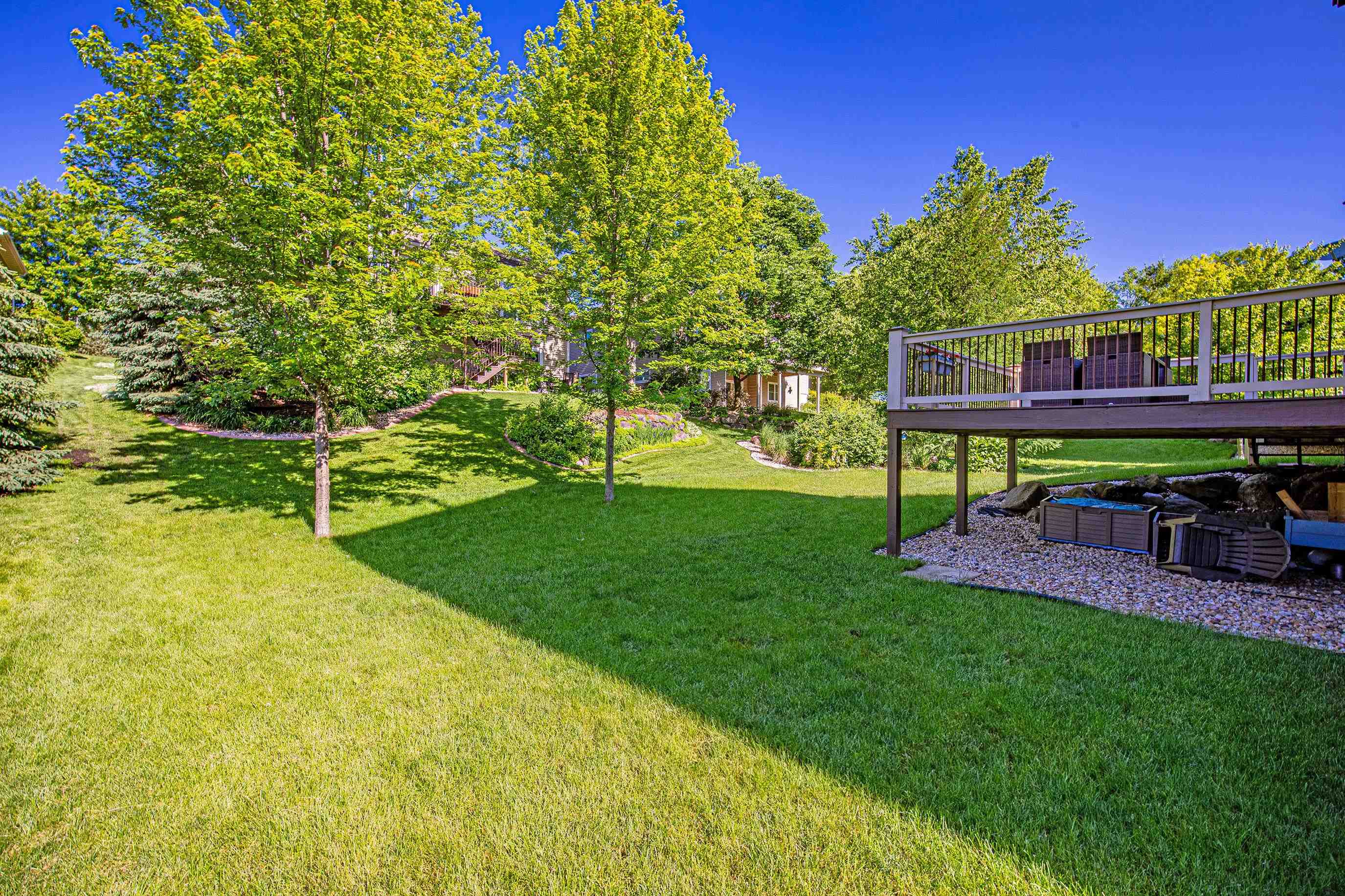 1706 LEGACY Lane