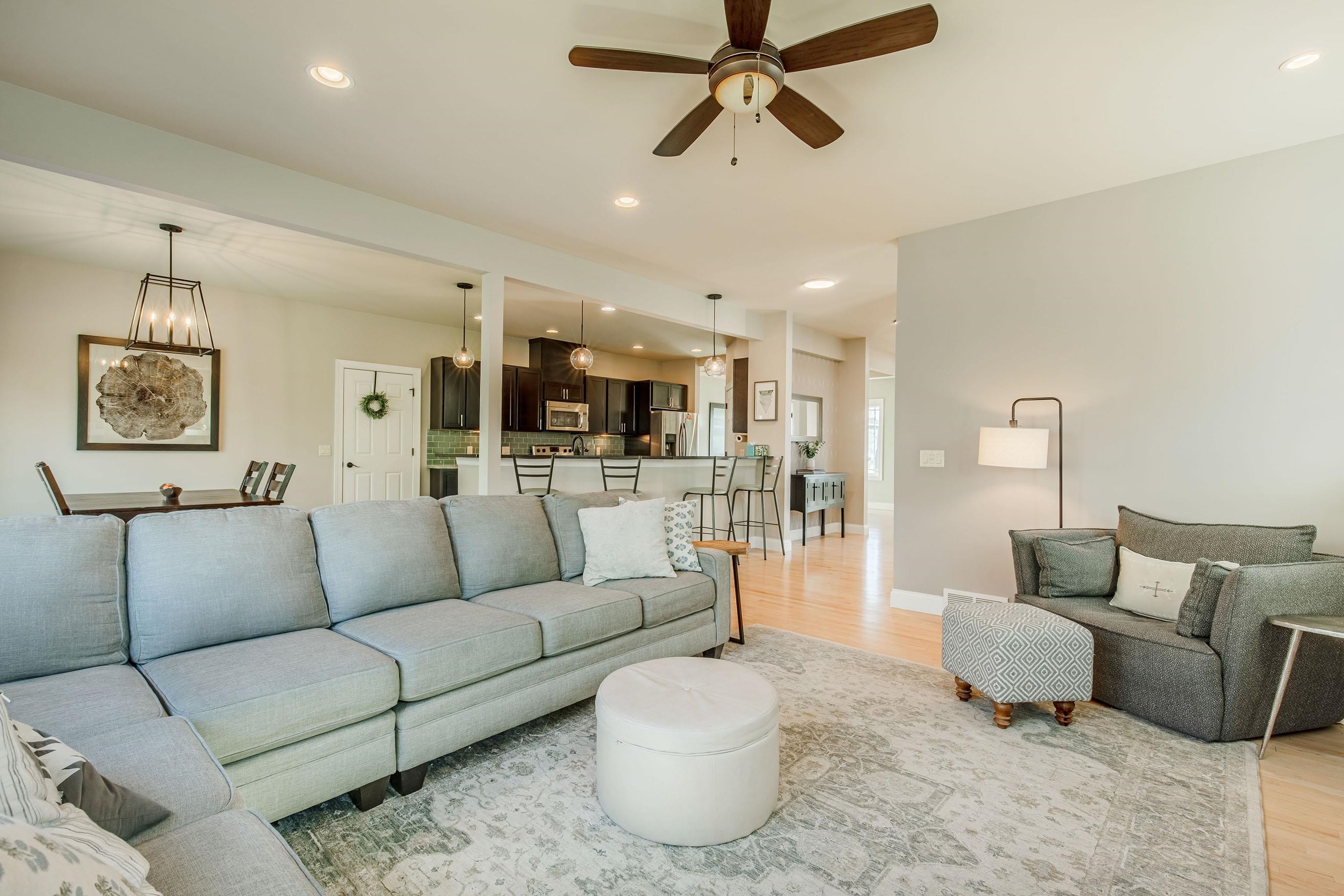1706 LEGACY Lane