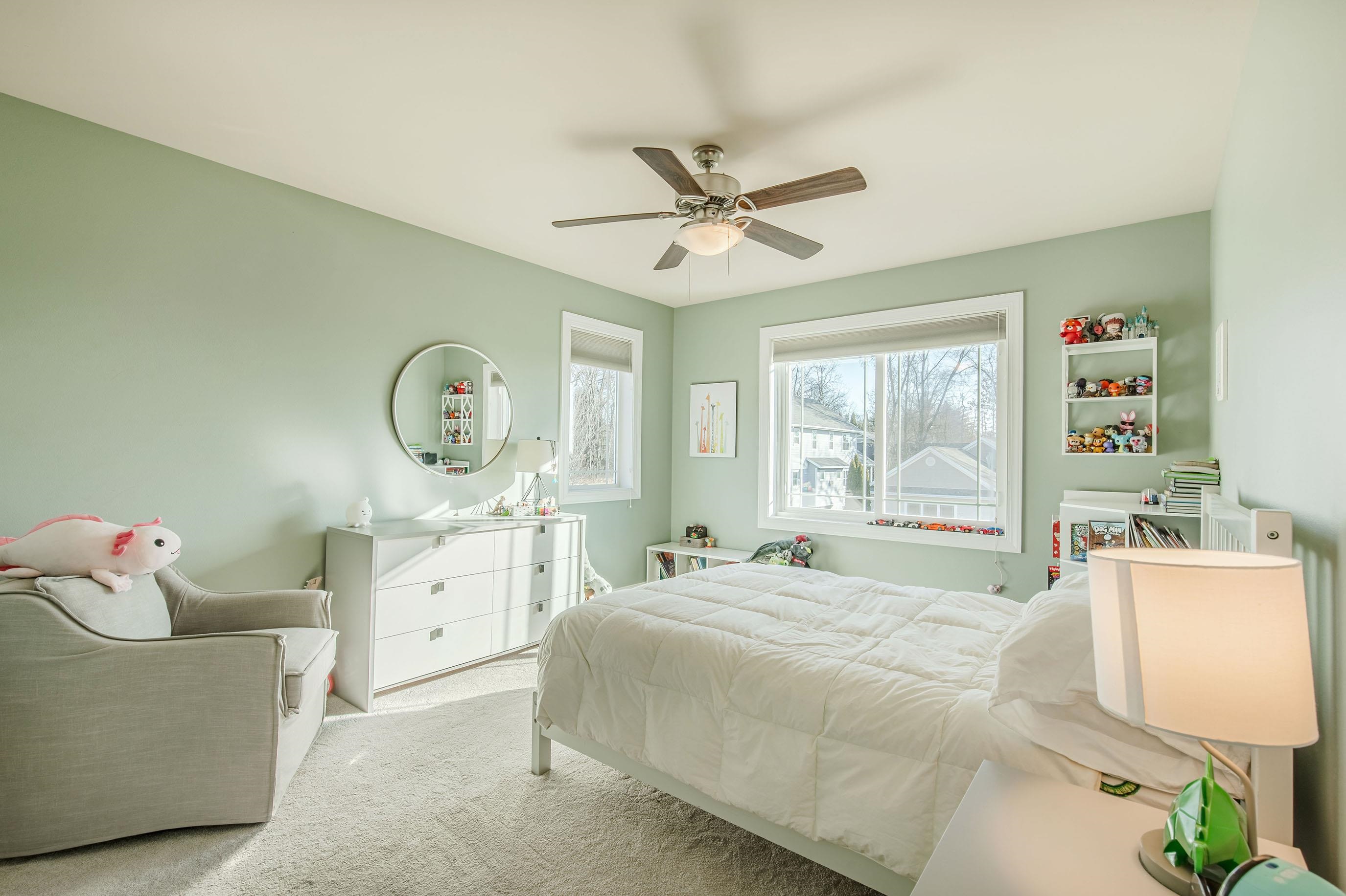 1706 LEGACY Lane