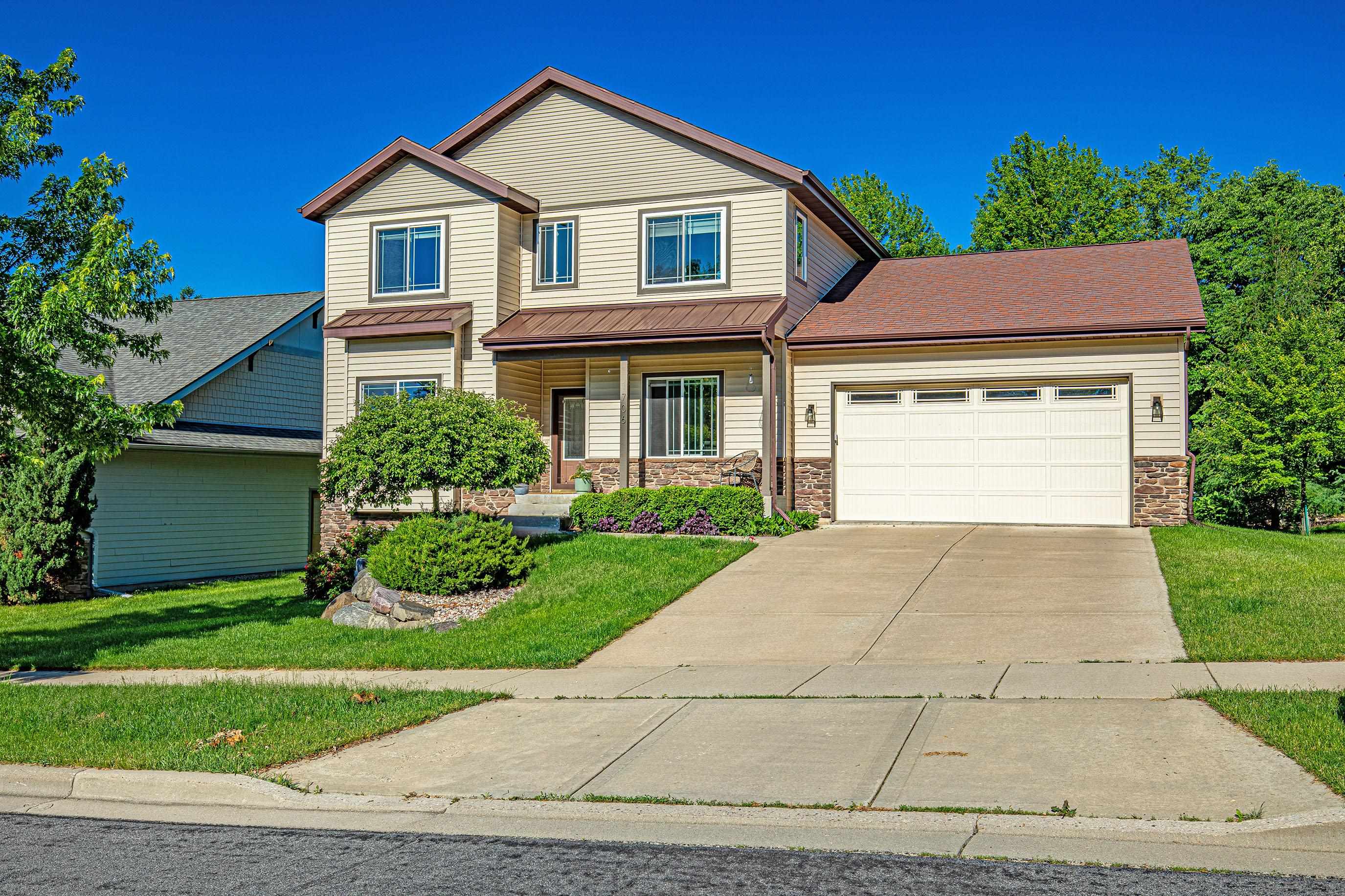 1706 LEGACY Lane