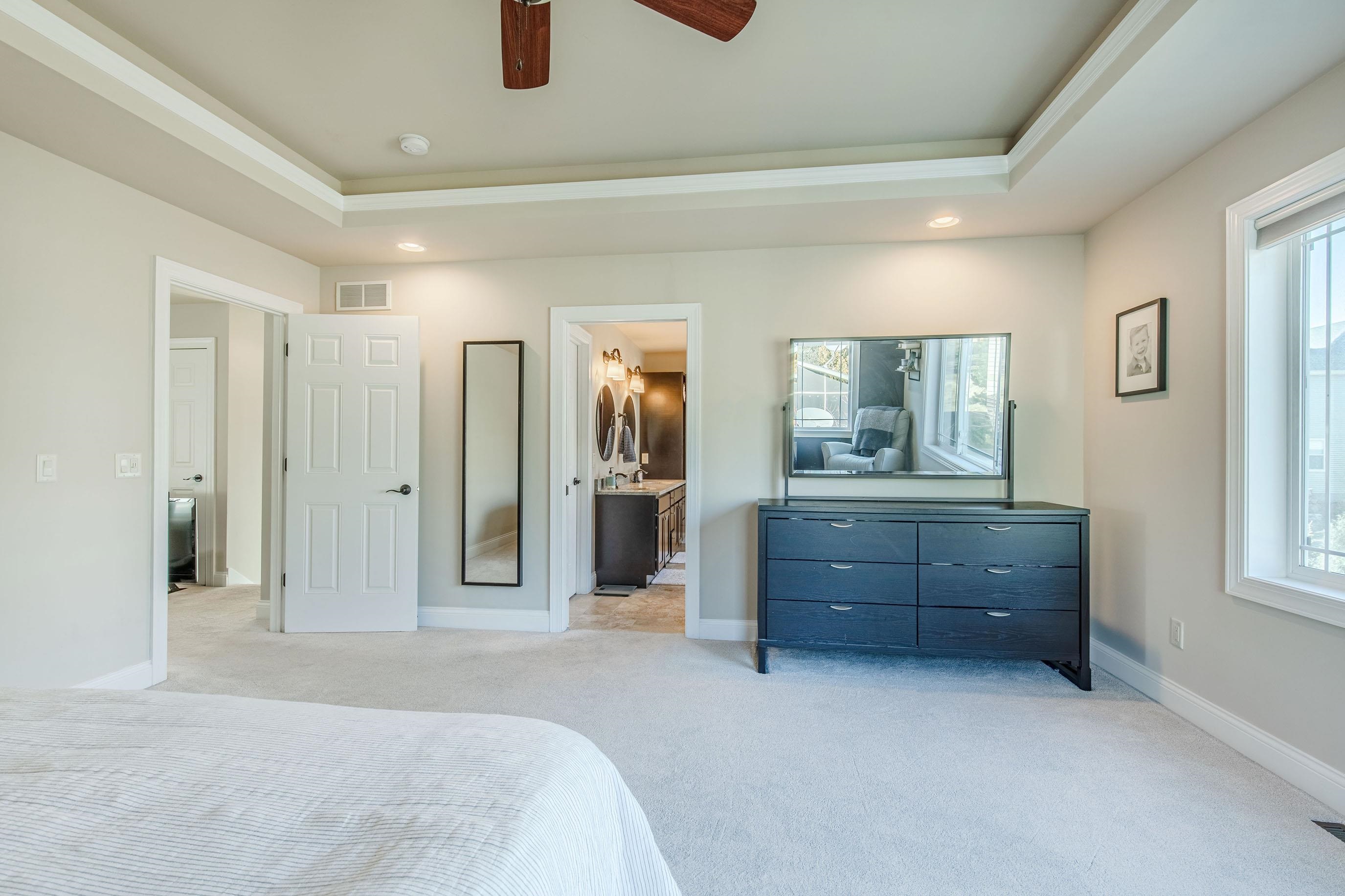1706 LEGACY Lane