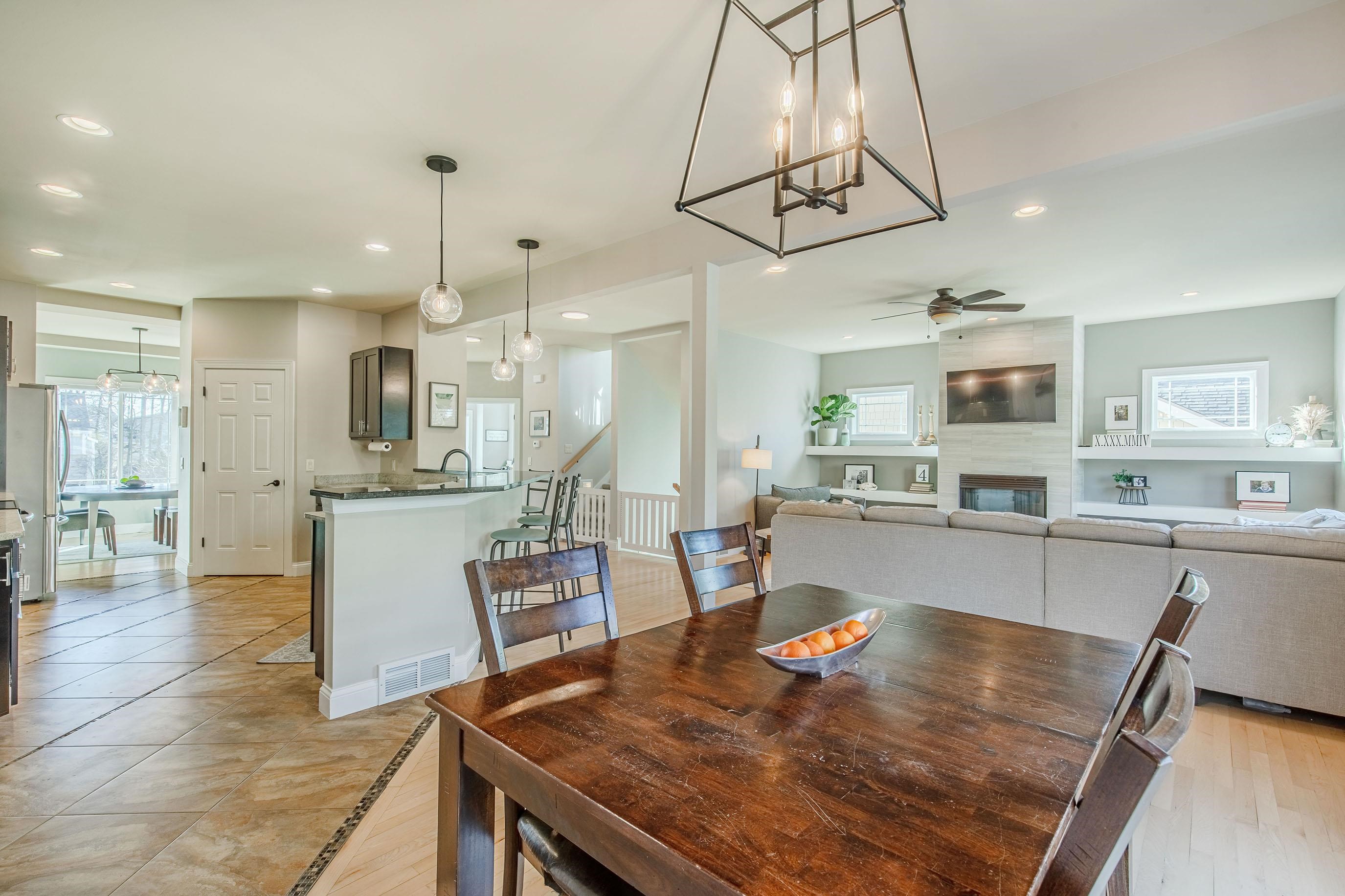 1706 LEGACY Lane