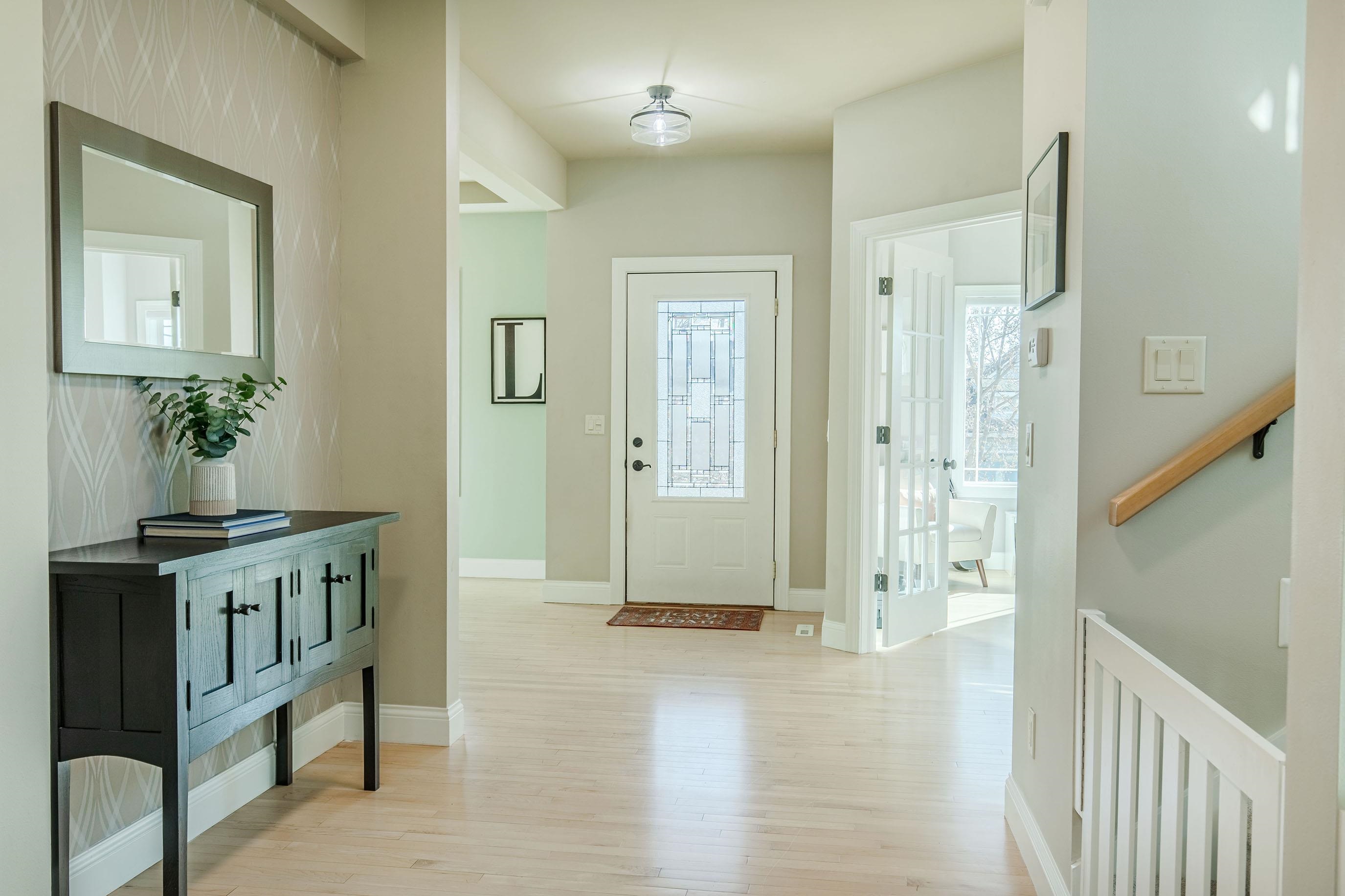 1706 LEGACY Lane
