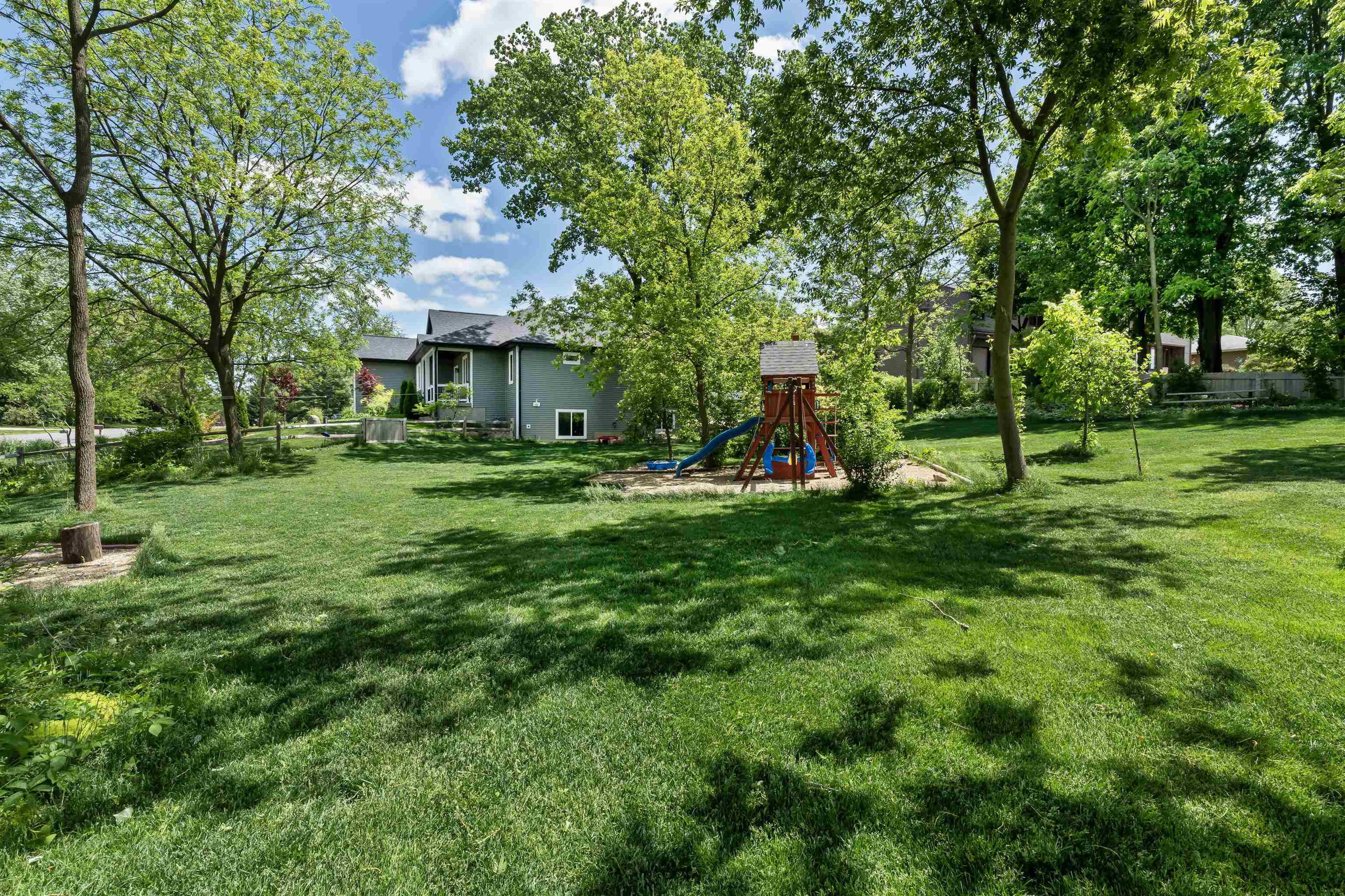7670 Westman Way Road