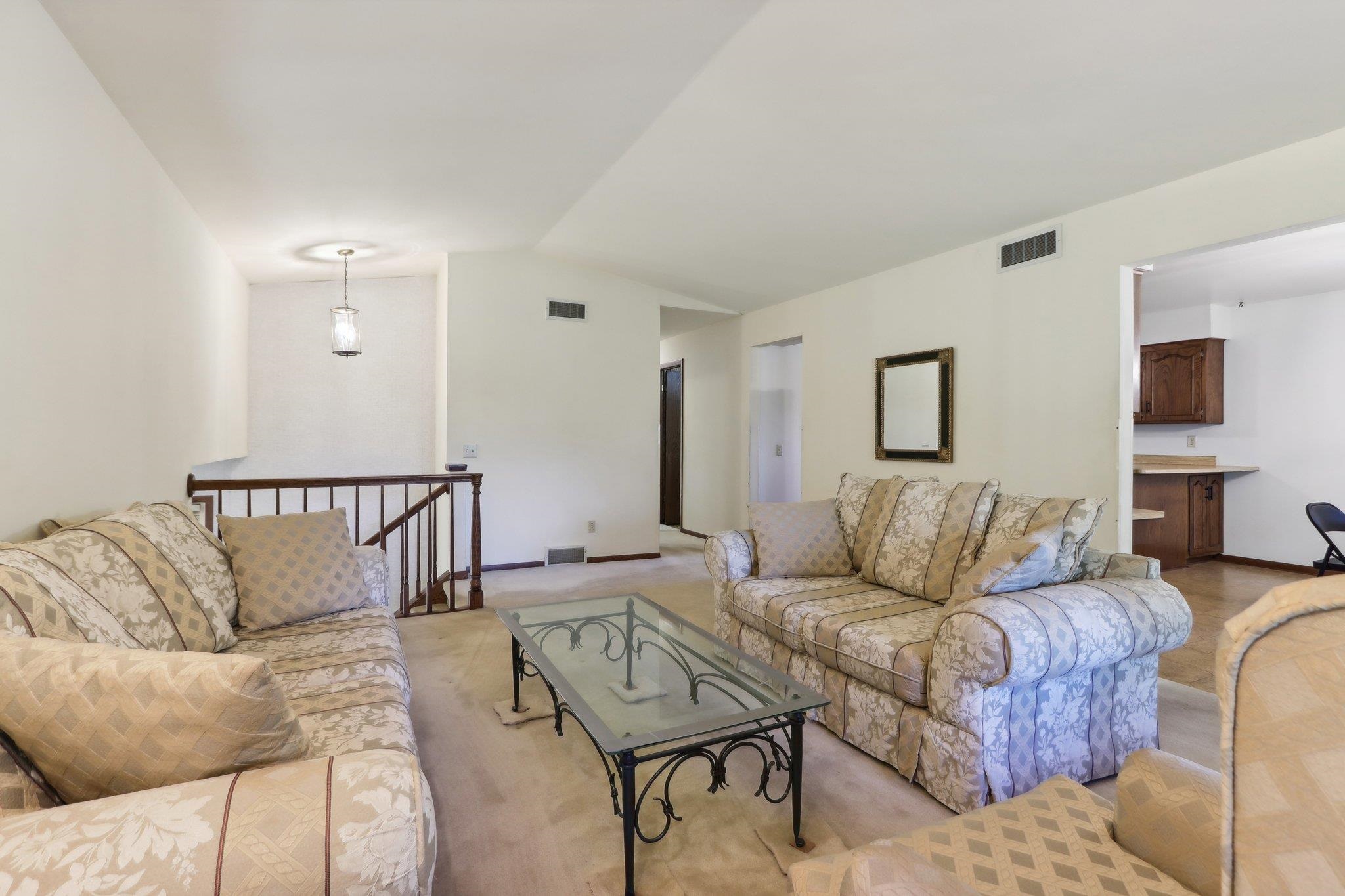 2716 Osmundsen Road