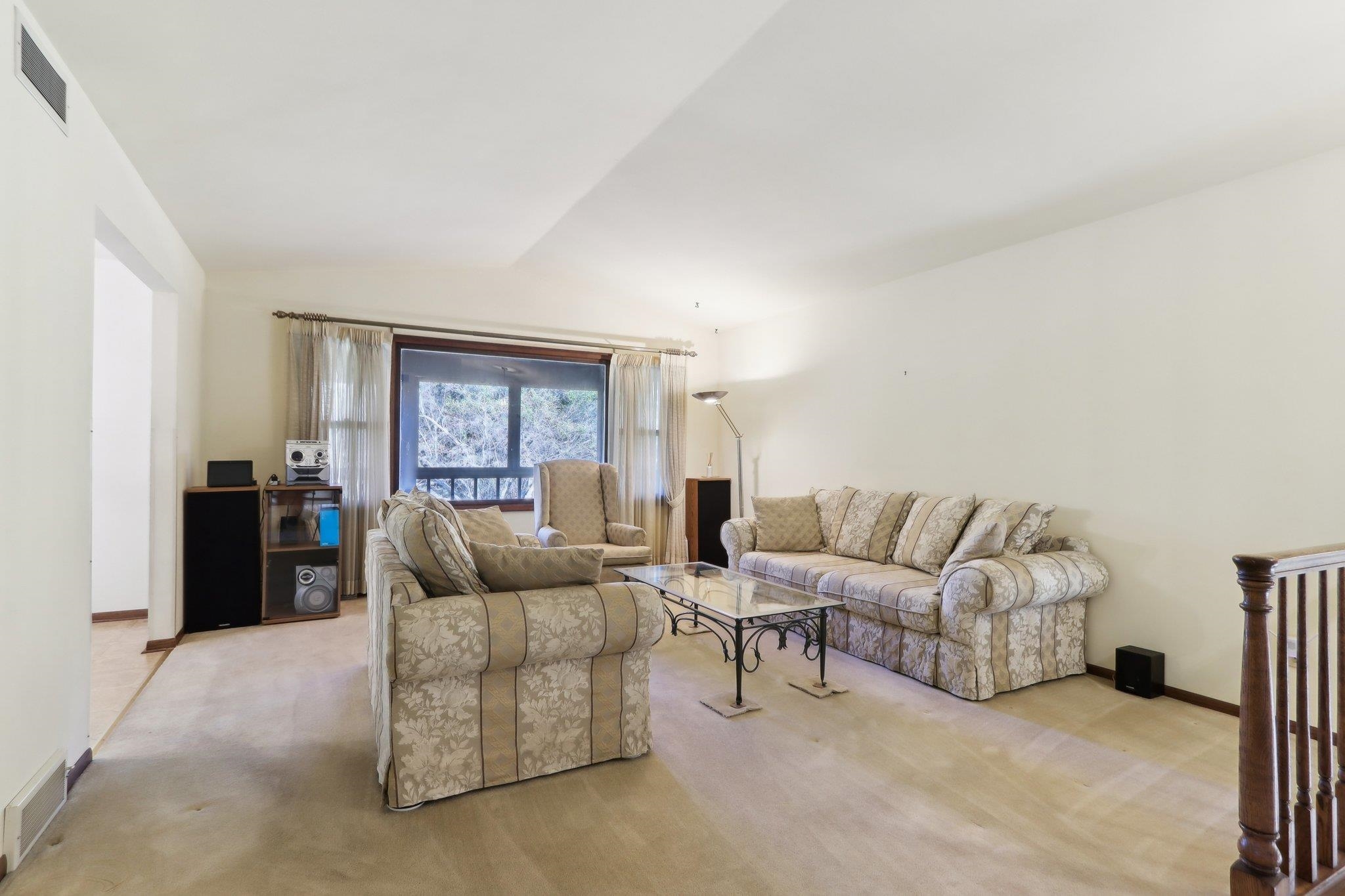 2716 Osmundsen Road