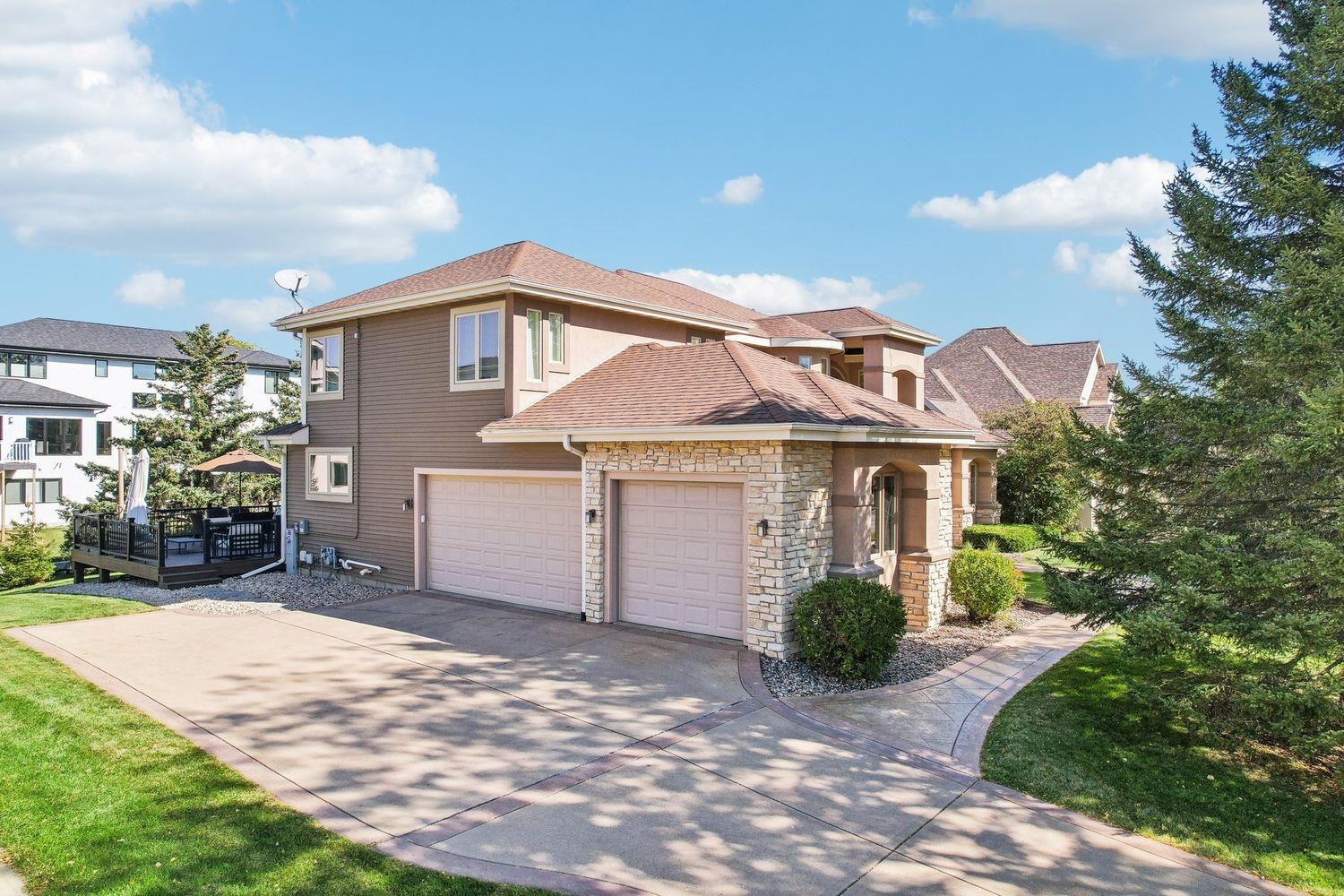 9526 Blue Heron Drive