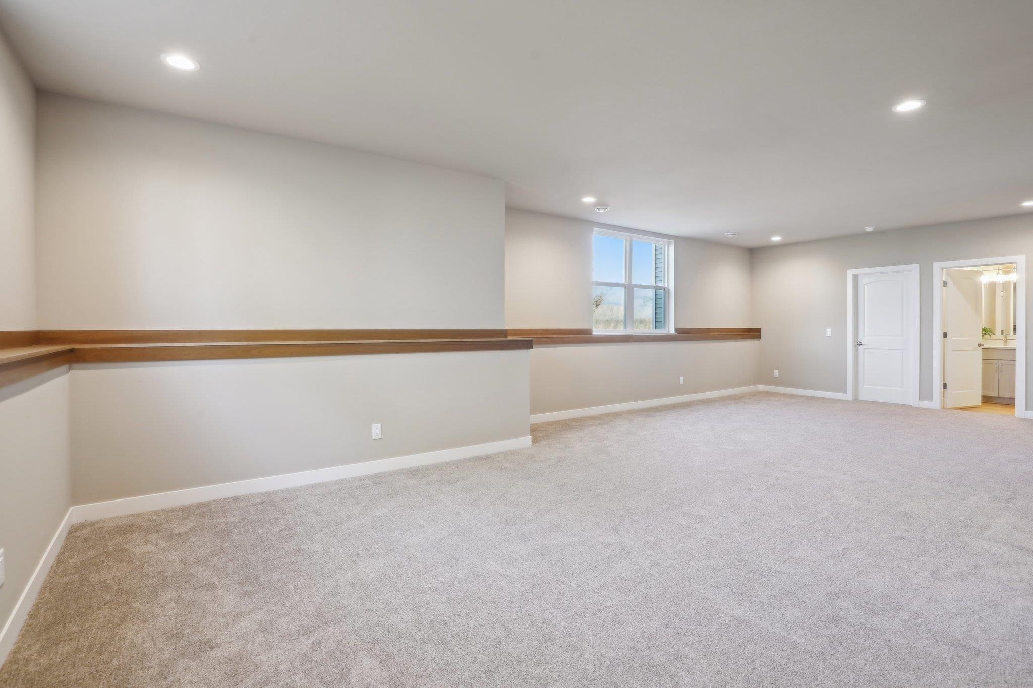 1246 Stonehaven Drive