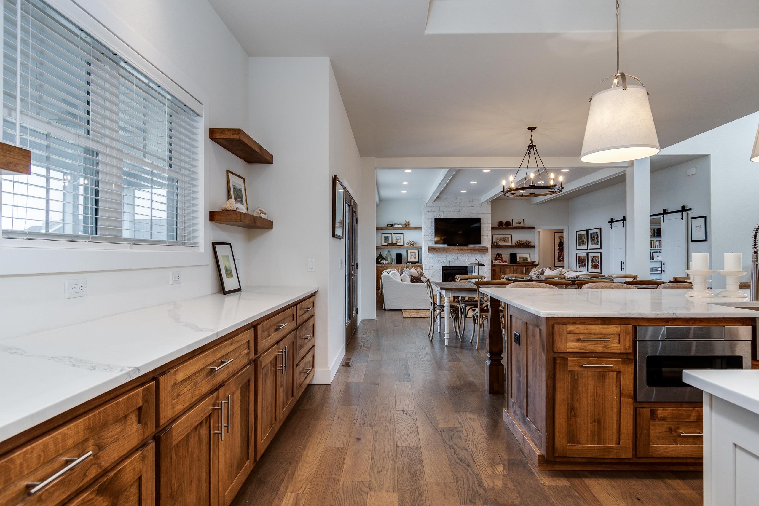2405 Kilarney Way