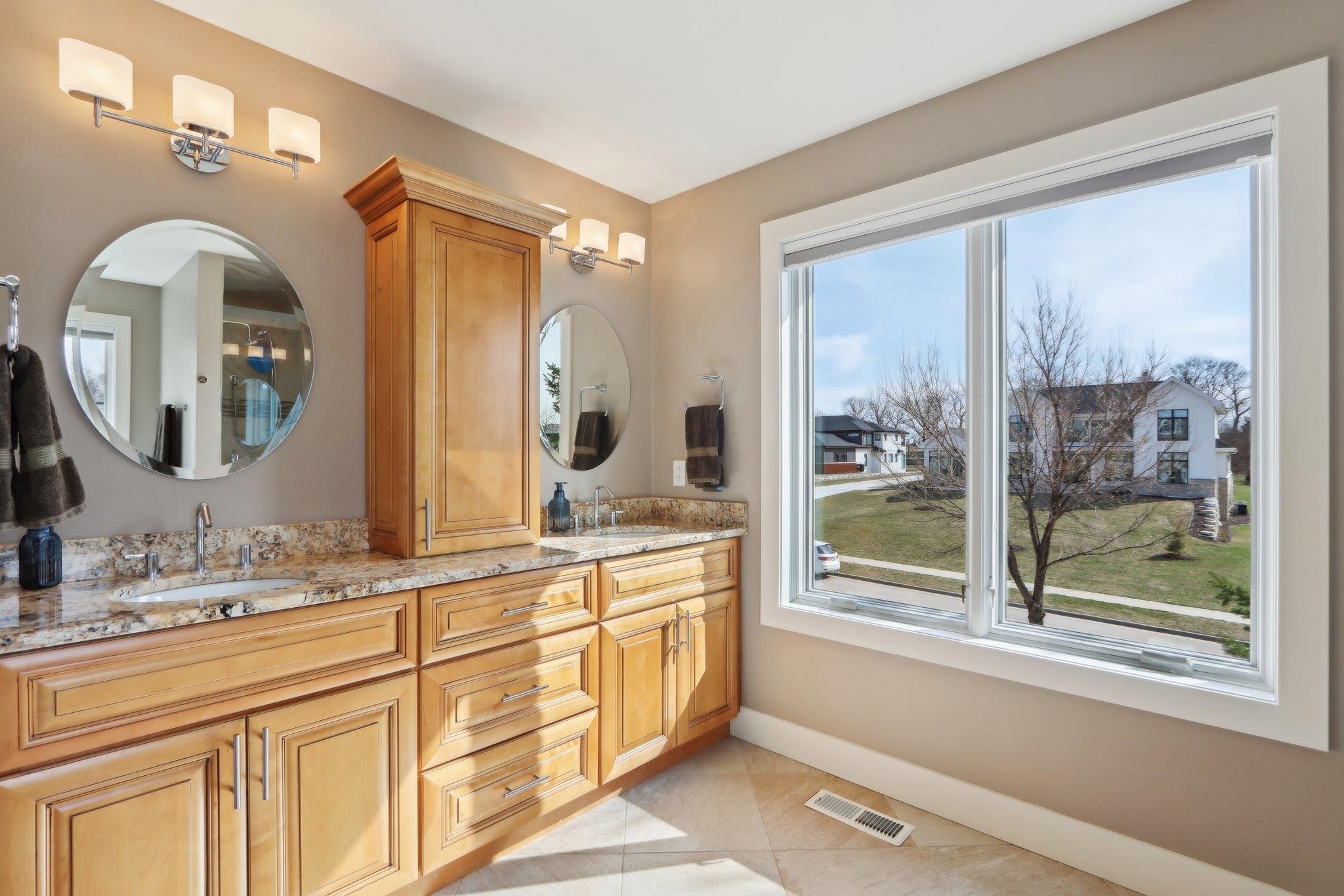 810 Big Stone Trail