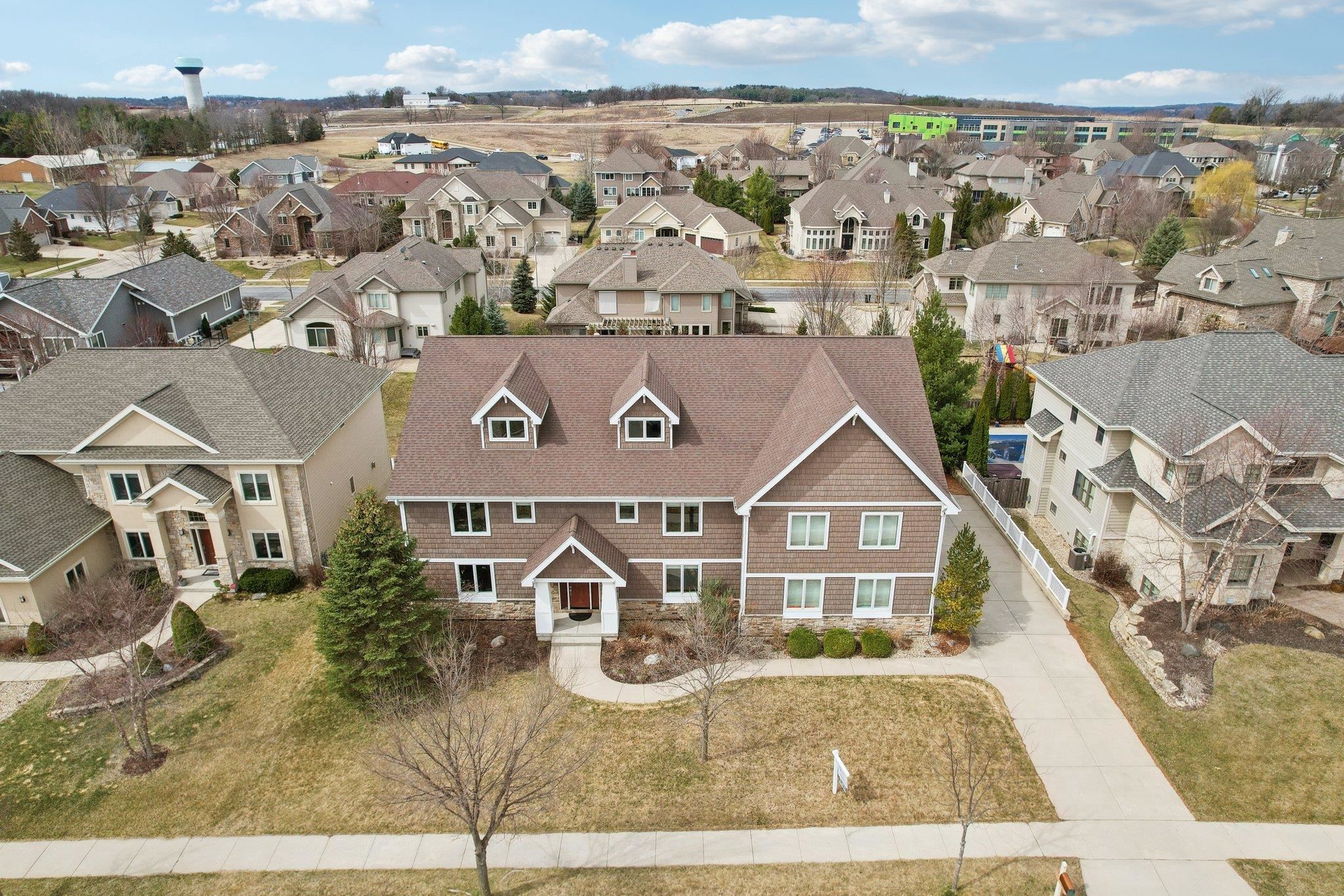 810 Big Stone Trail
