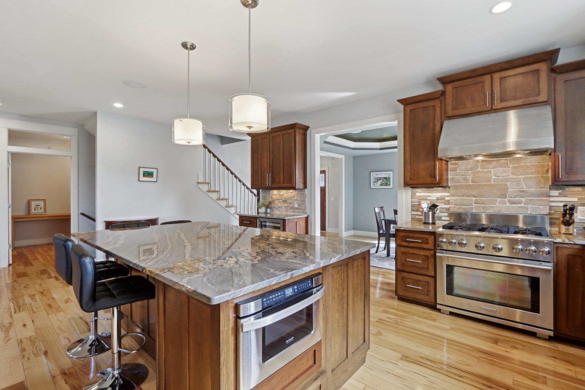 810 Big Stone Trail