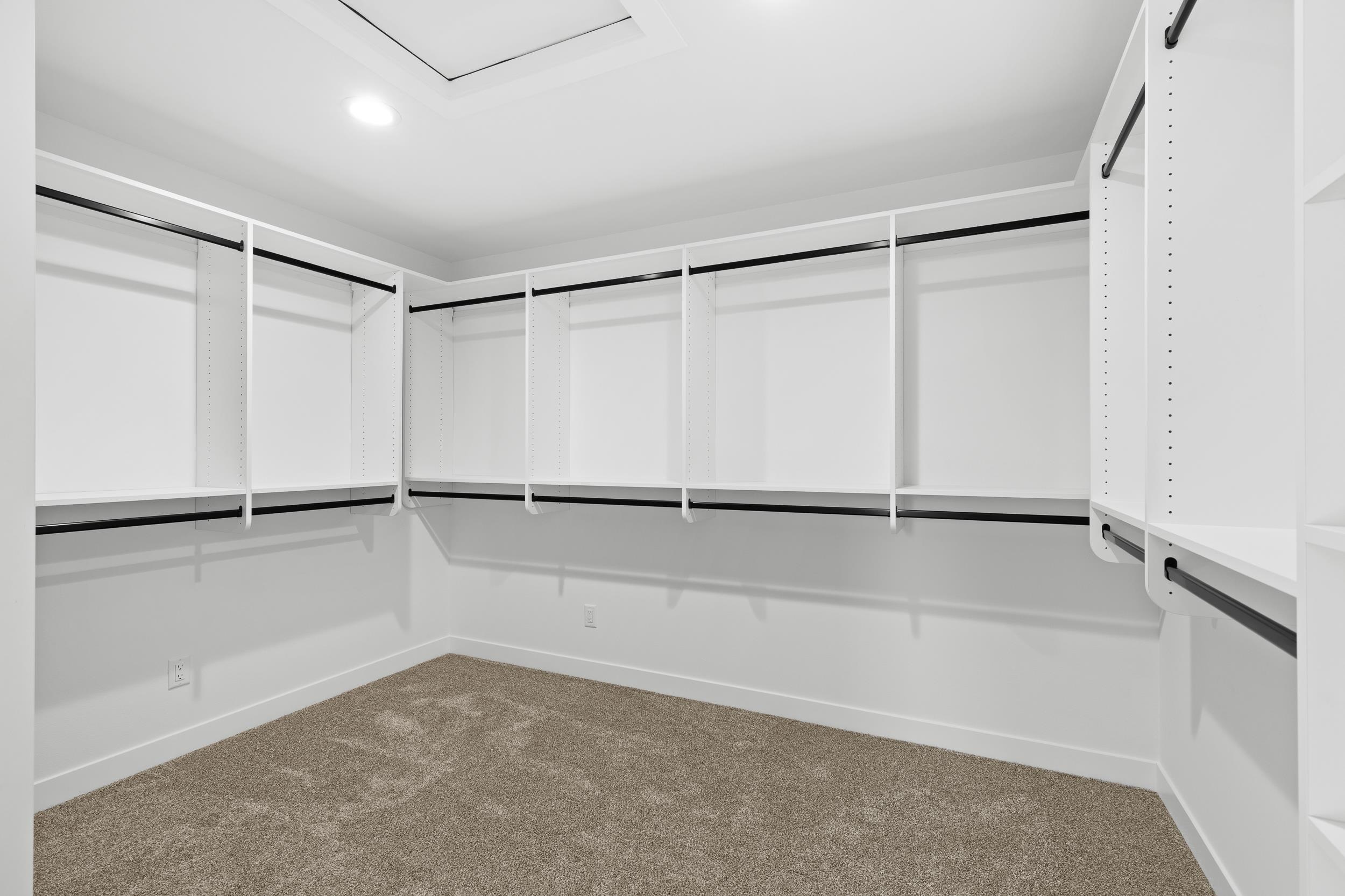 9066 Paddington Parkway