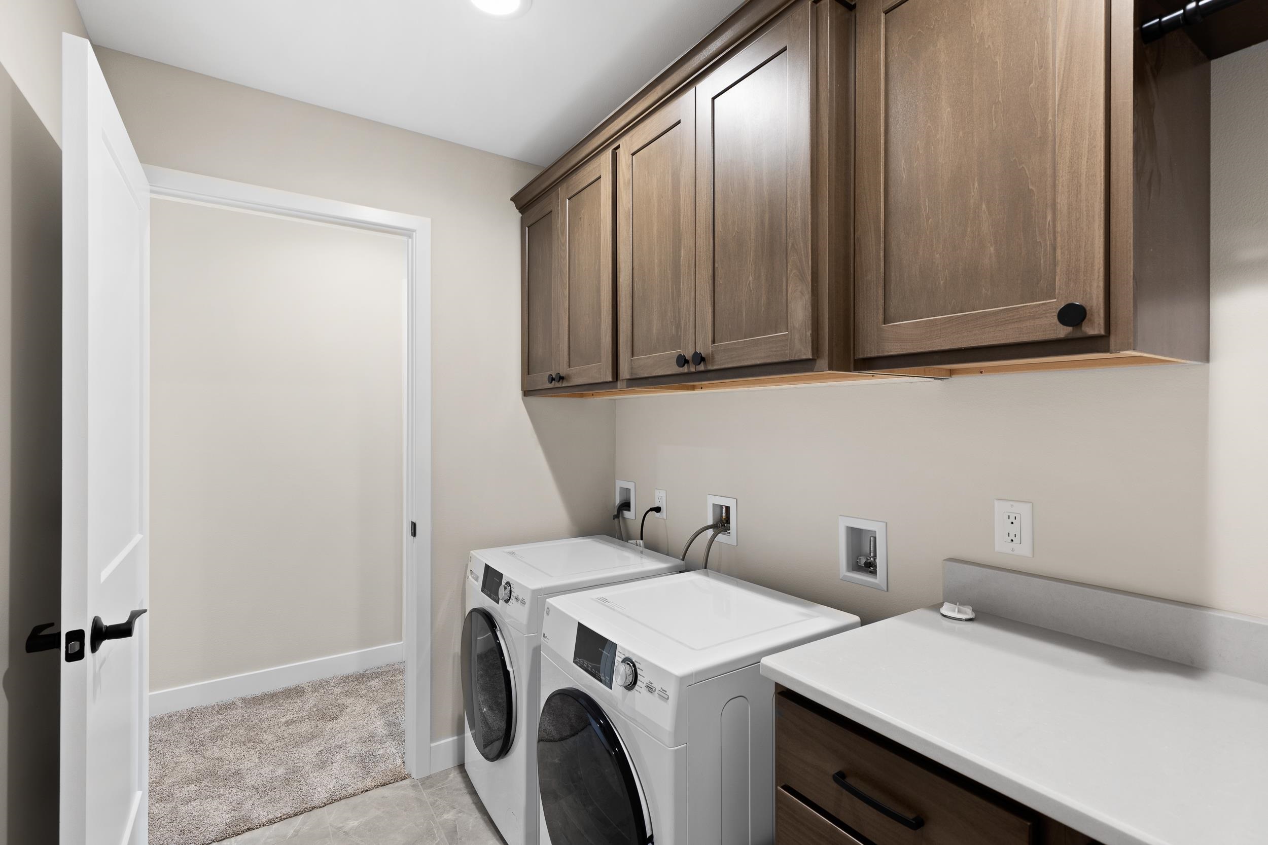 9066 Paddington Parkway